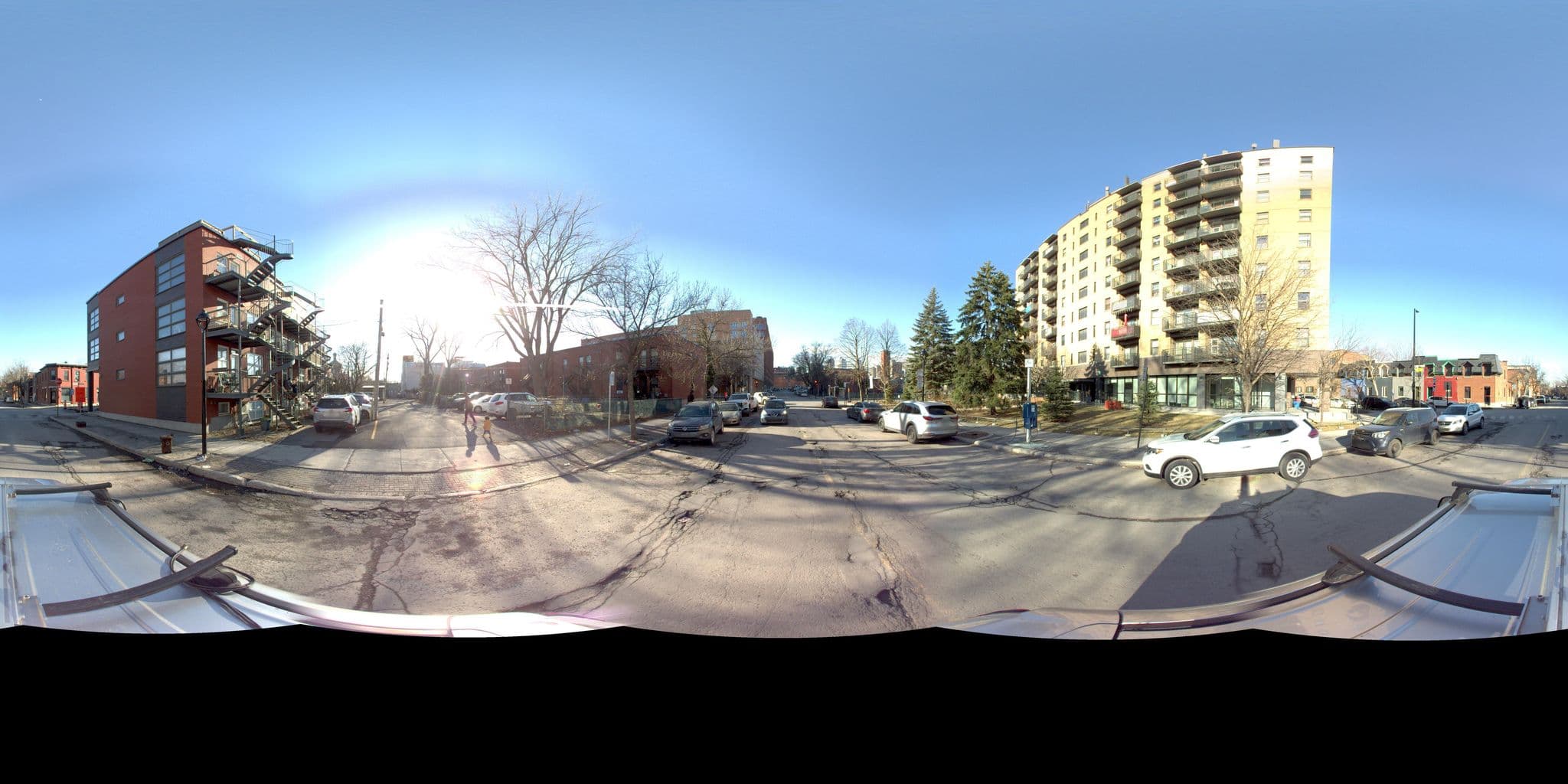 Street view near Point St Condo, Pointe-Saint-Charles — © VdM (CC BY-SA · Mapillary)