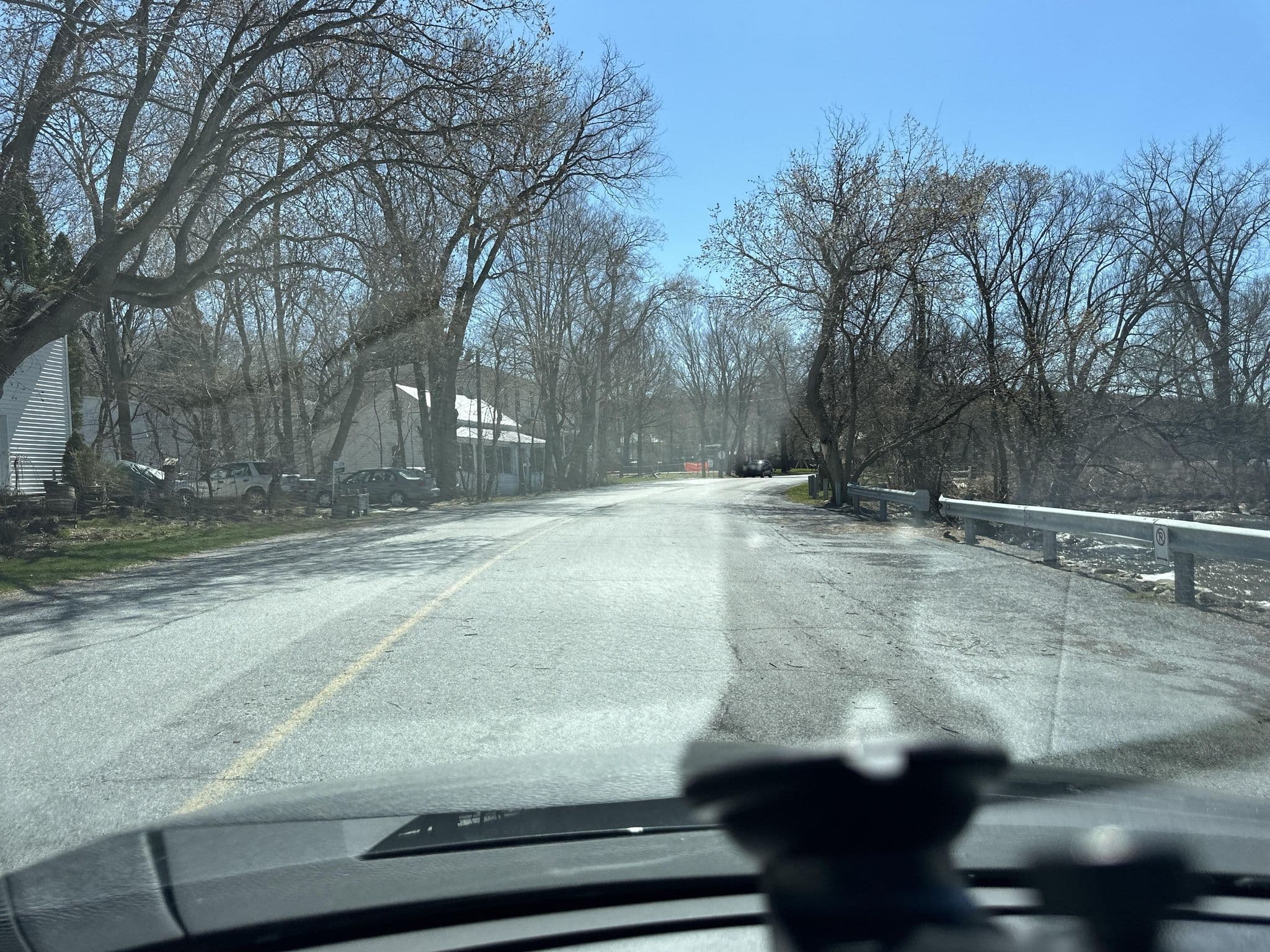 Street view near Bergelac, Venise-en-Québec — © quickness805 (CC BY-SA · Mapillary)