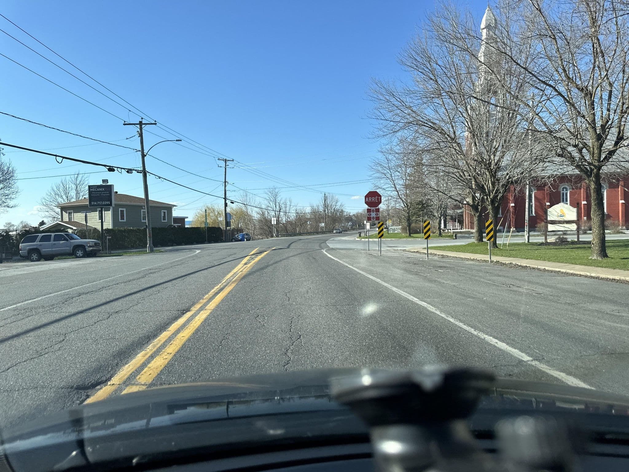 Street view near Motel Le Saint Pierre, Venise-en-Québec — © quickness805 (CC BY-SA · Mapillary)