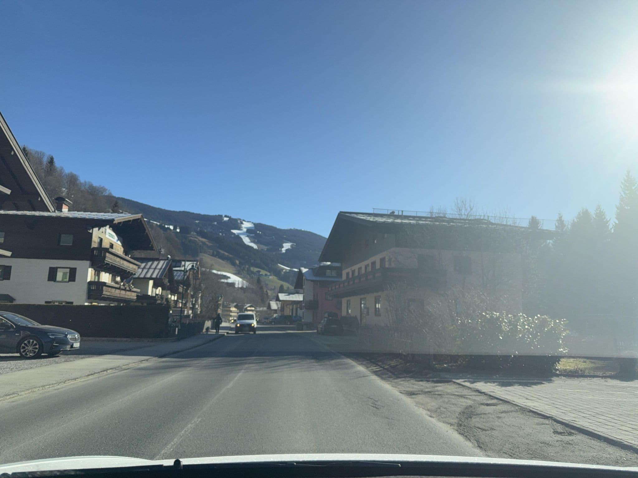 Street view near Pension Riedlsperger, Saalbach — © ottor (CC BY-SA · Mapillary)