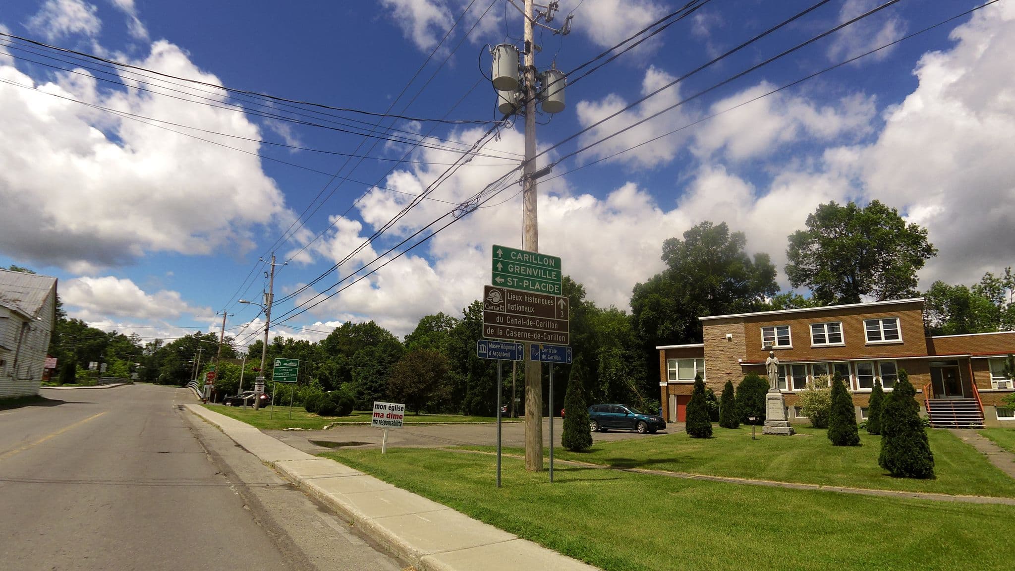 Street view near Motel Eddy, Rigaud — © rps333 (CC BY-SA · Mapillary)