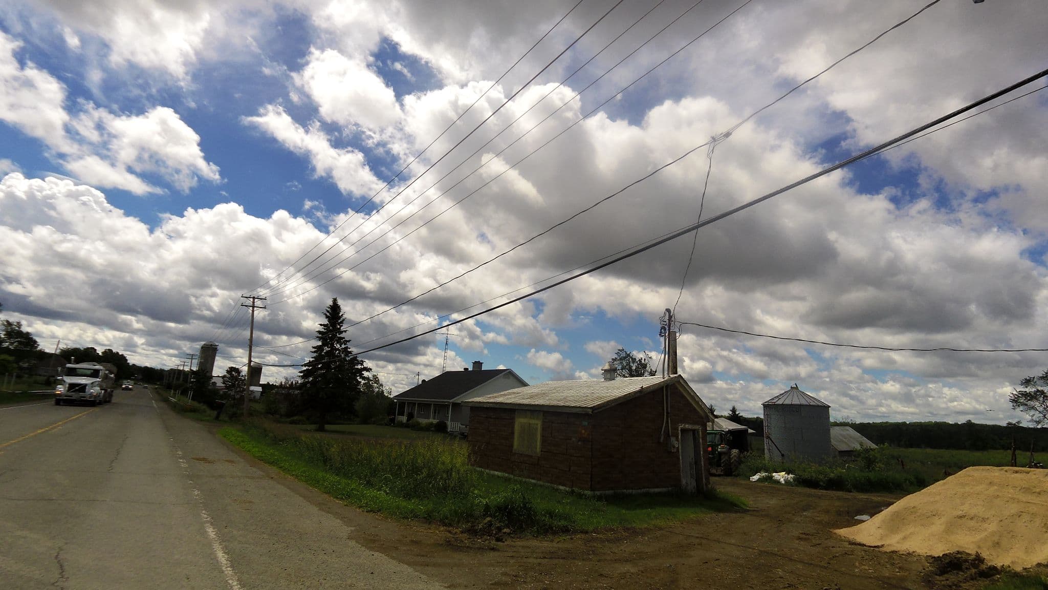 Street view near Carling Lake Resort Inc, Lachute — © rps333 (CC BY-SA · Mapillary)