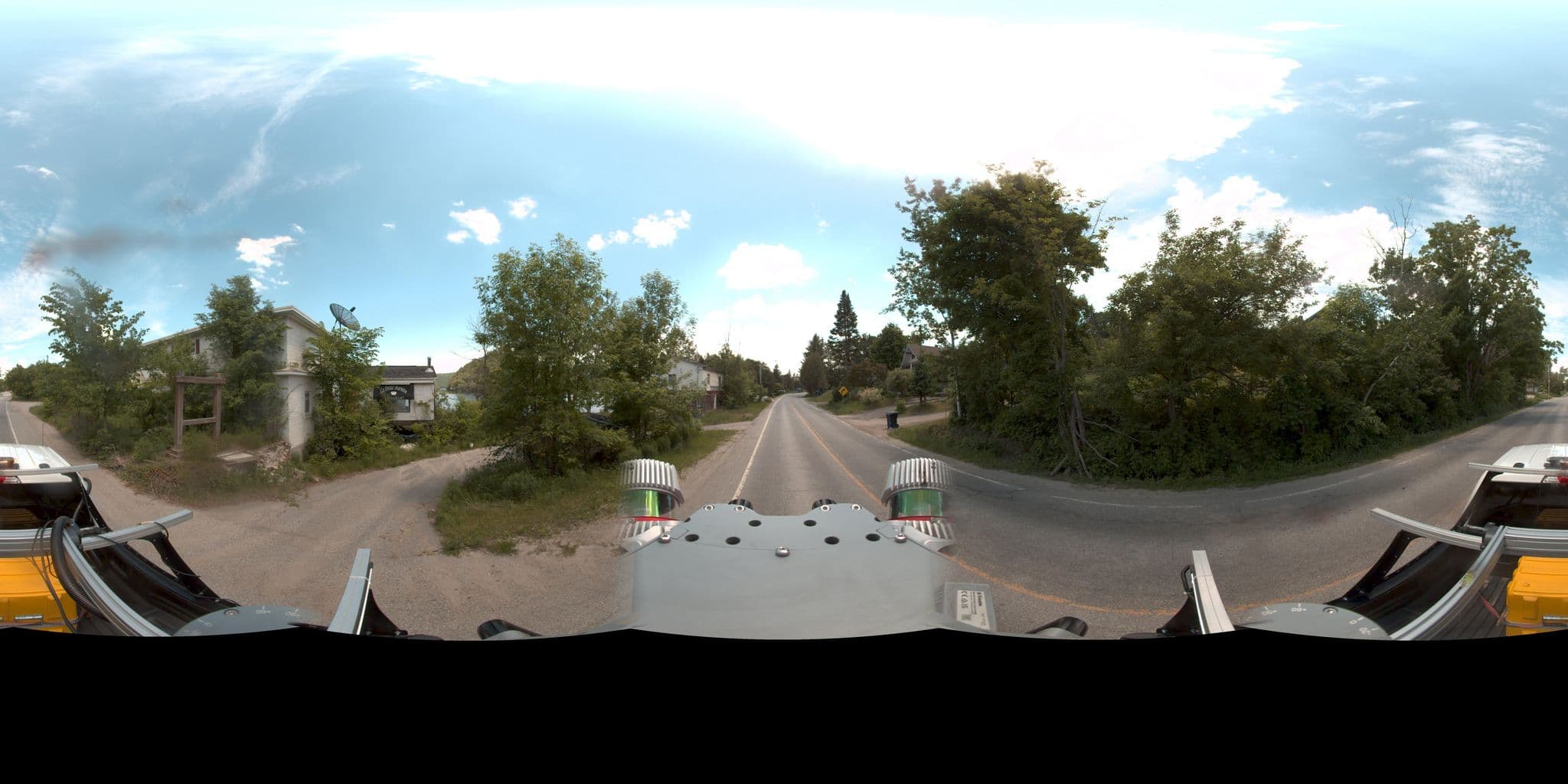 Street view near Auberge Du Lac, Val-des-Monts — © Moathe (CC BY-SA · Mapillary)