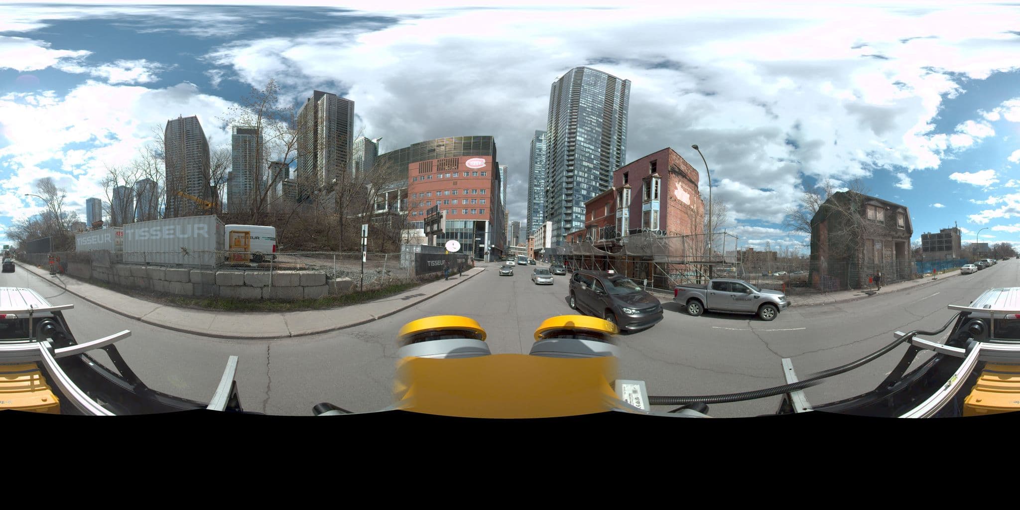 Street view near Hôtel du Nouveau Forum, Ville-Marie — © VdM (CC BY-SA · Mapillary)