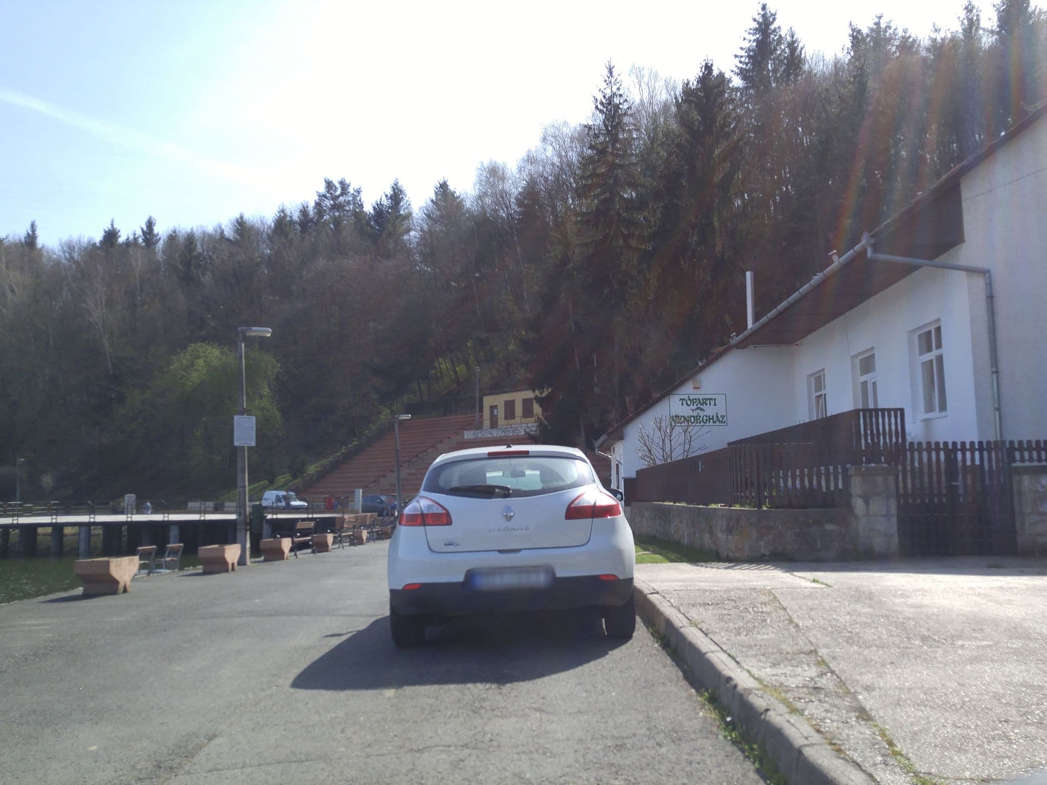 Street view near Tóparti panzió, Rétság — © tamaes (CC BY-SA · Mapillary)