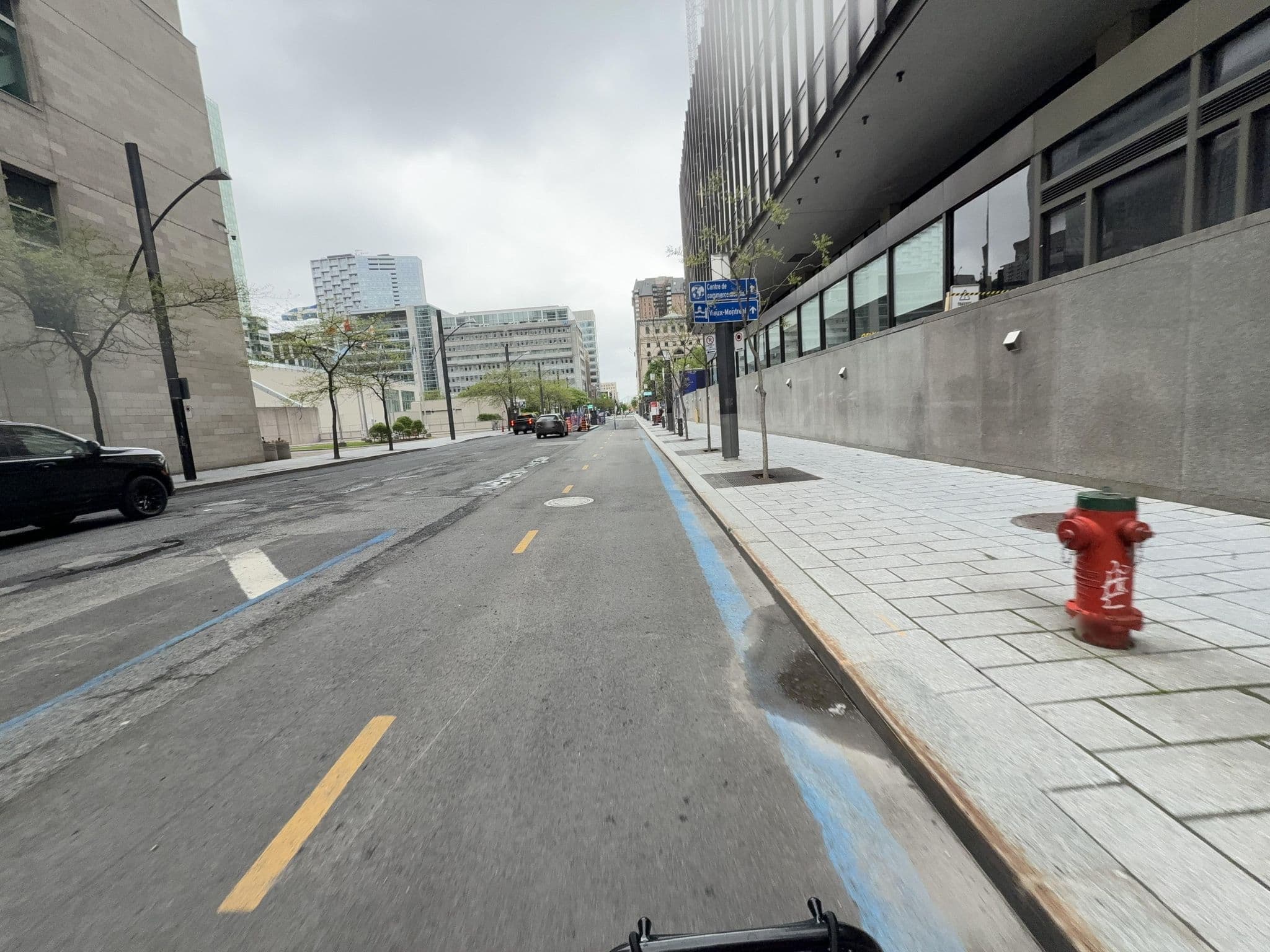 Street view near Signature Club Lounge, Ville-Marie — © emmacardinal (CC BY-SA · Mapillary)
