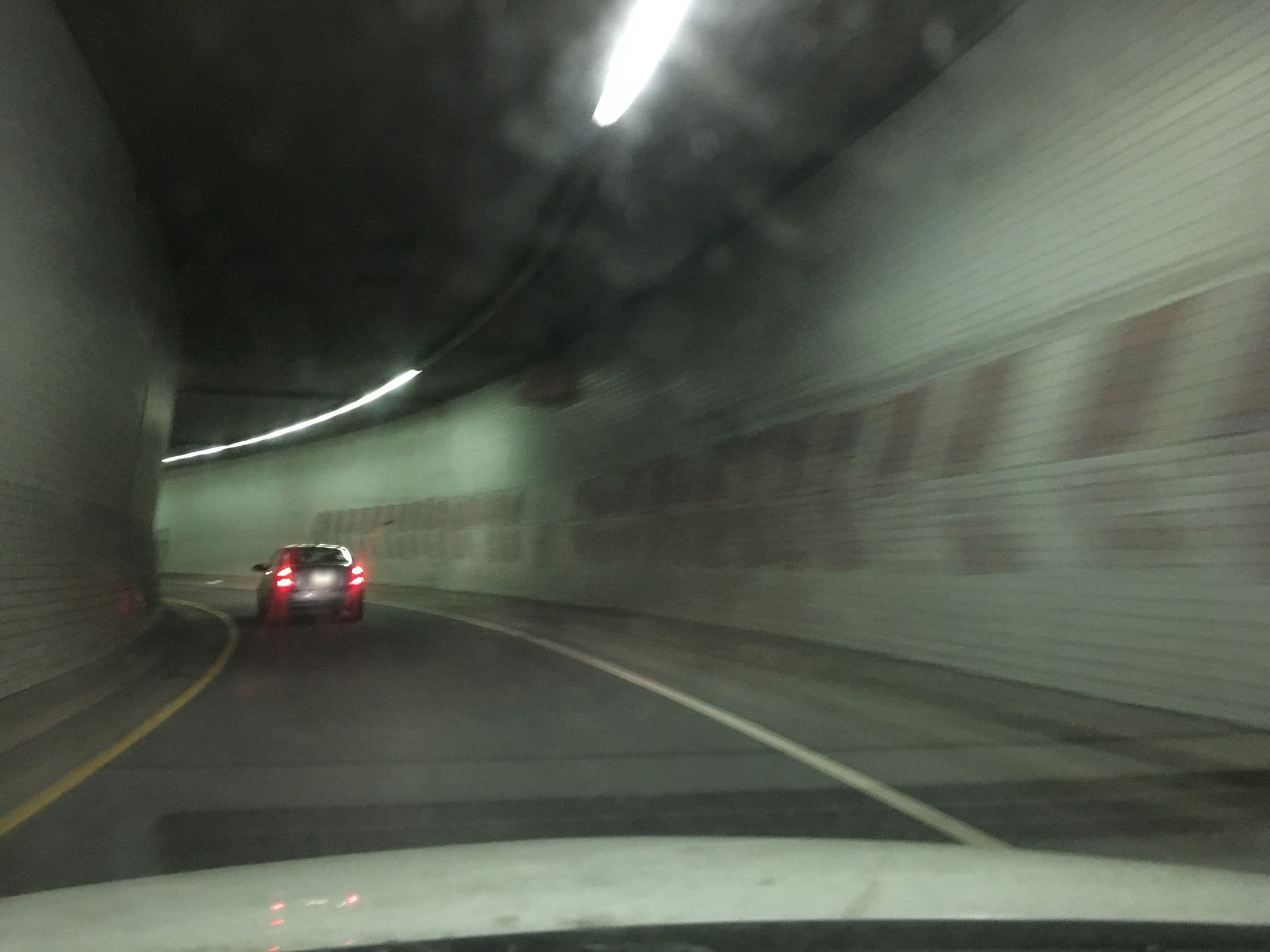 Street view near Trois Folles Dans Un Parking Chinois, Ville-Marie — © geodz (CC BY-SA · Mapillary)