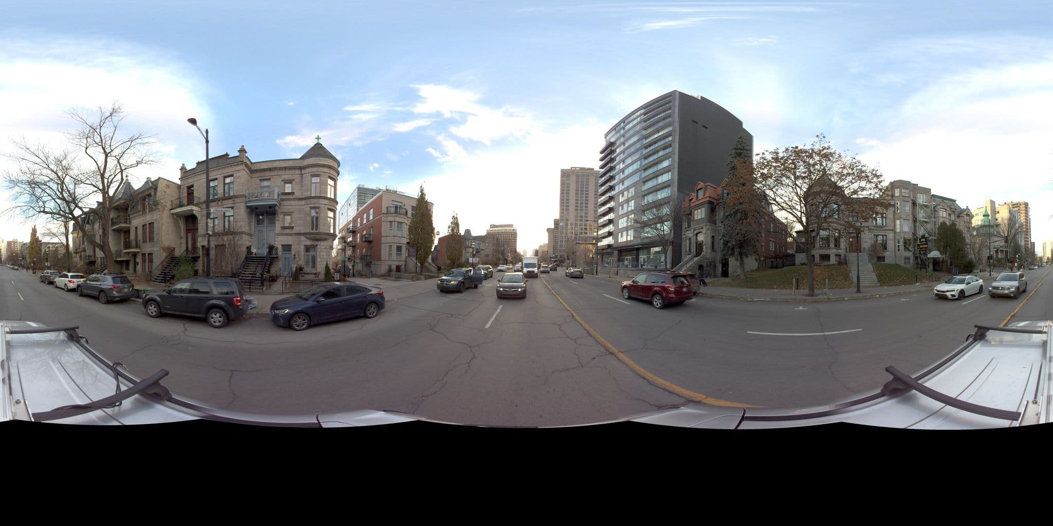 Street view near Hôtel La Residence Du Voyageur, Milton-Parc — © VdM (CC BY-SA · Mapillary)