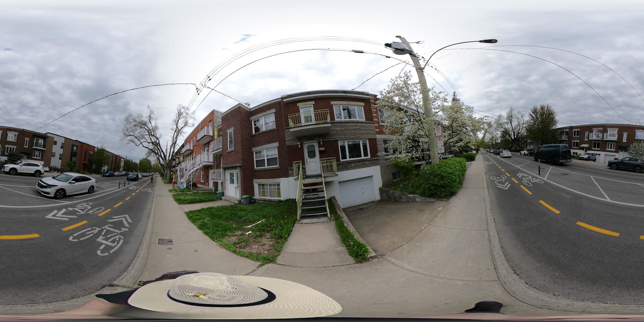 Street view near Chez Brasil, Ct 0030 — © une_abeille (CC BY-SA · Mapillary)