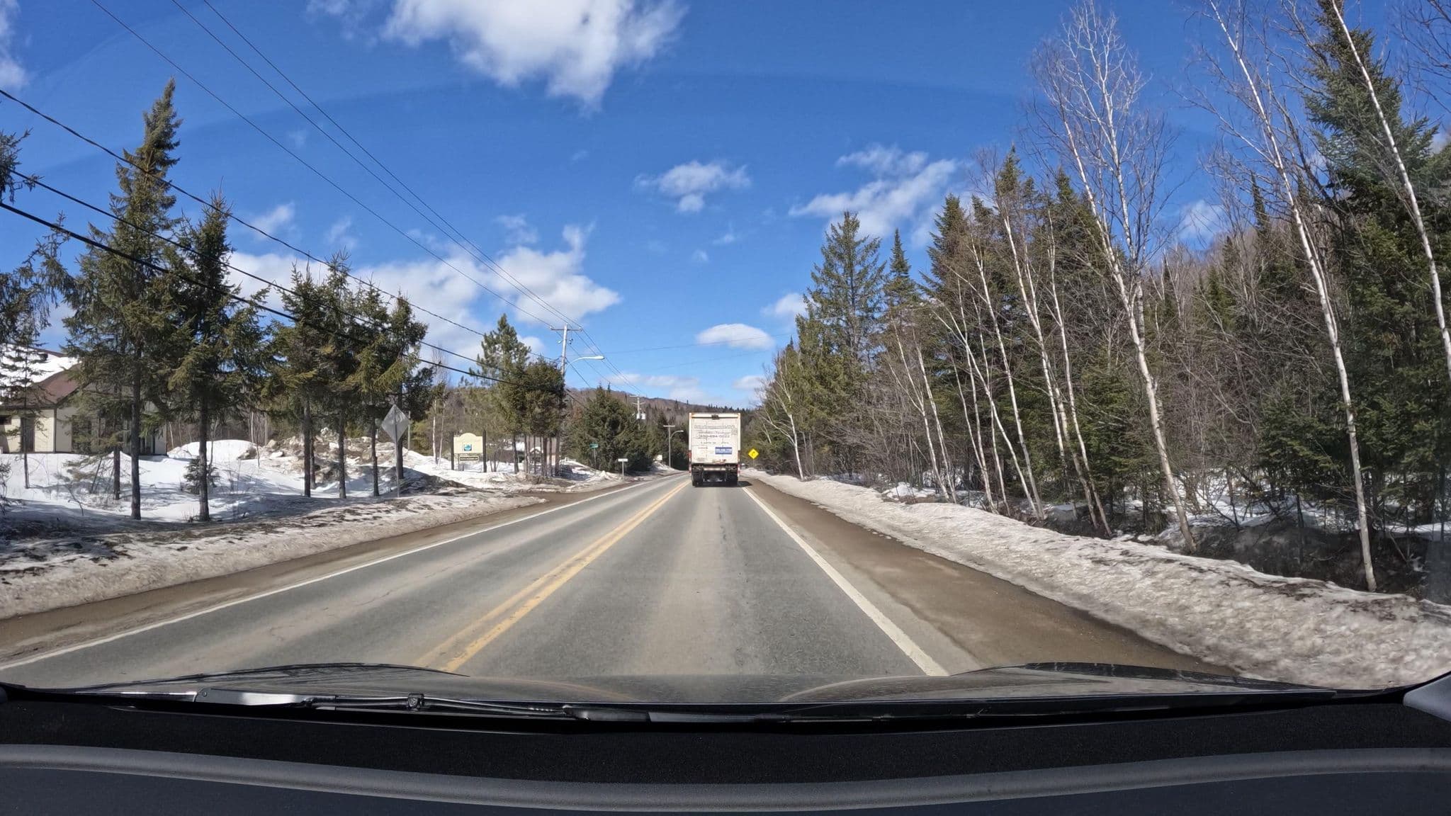 Street view near La Marie Champagne, Mont-Tremblant — © Phenix995 (CC BY-SA · Mapillary)