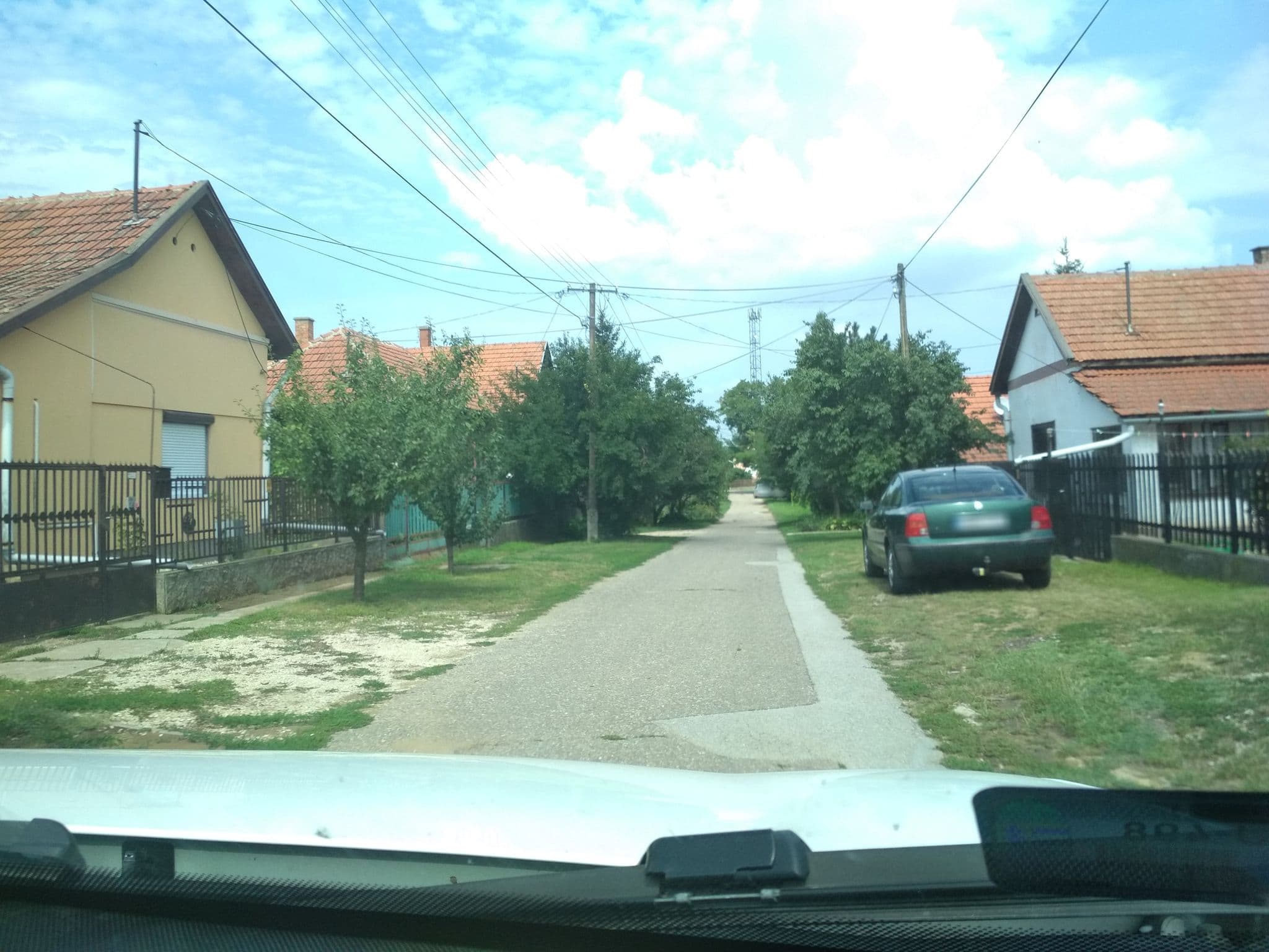 Street view near Aranyhal Vendégház, Abádszalók — © pememejot (CC BY-SA · Mapillary)