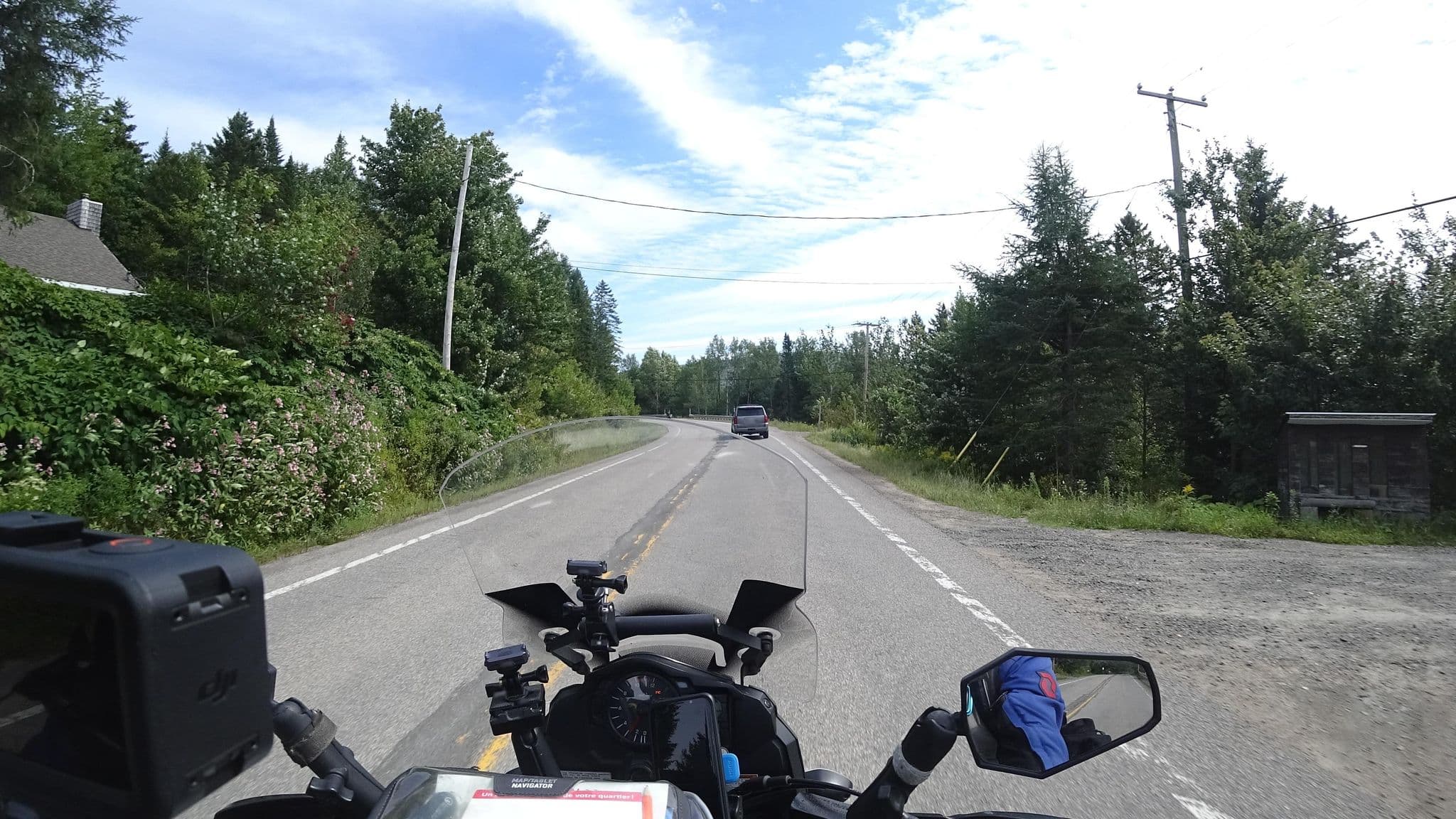 Street view near Chalets du Mas des Equerres, Shannon — © michelcouturemotomcm (CC BY-SA · Mapillary)
