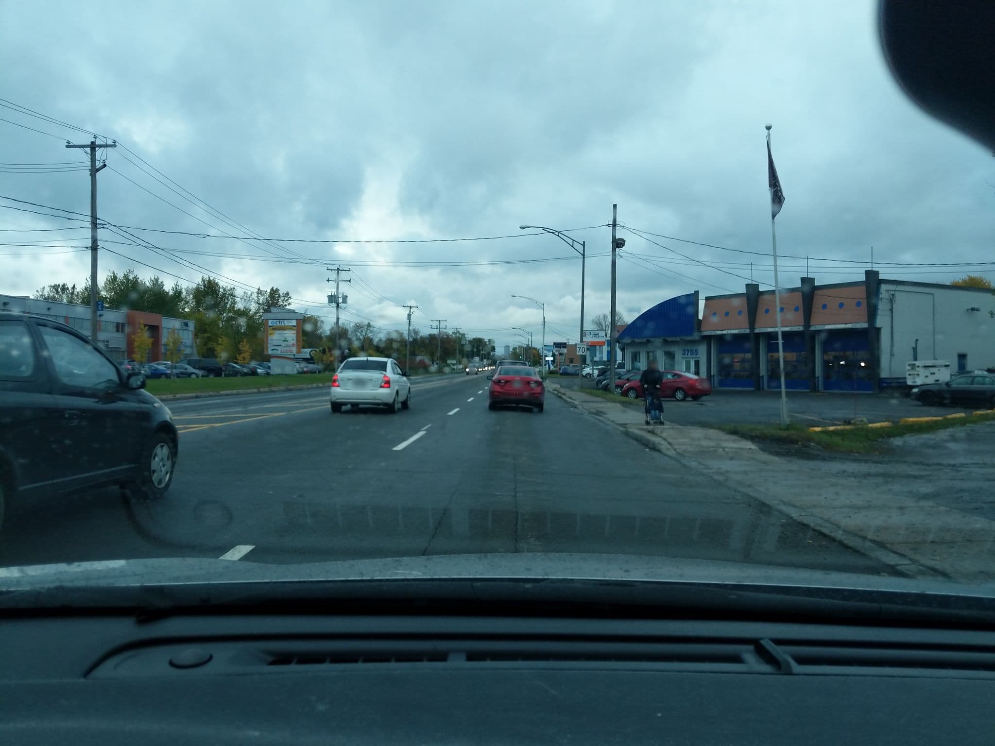 Street view near Hotel Motel Bonaparte, L'Ancienne-Lorette — © daudrain (CC BY-SA · Mapillary)