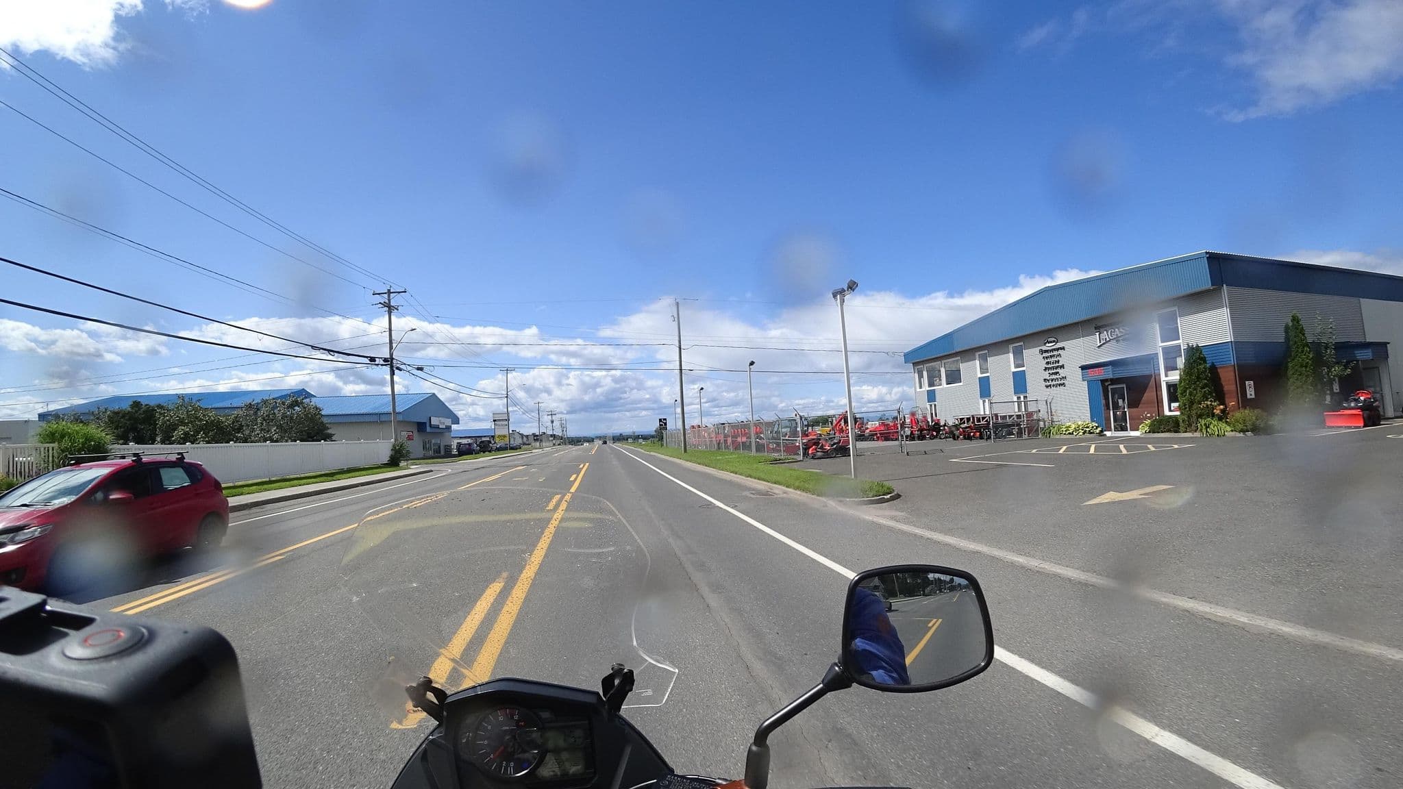Street view near Douces Évasions, Sainte-Claire — © michelcouturemotomcm (CC BY-SA · Mapillary)