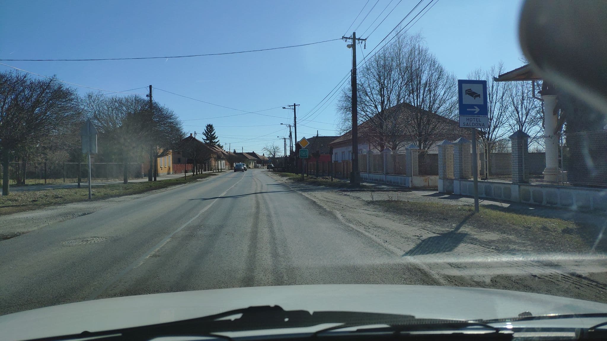 Street view near Saldona Hotel, Tápiószele — © rbader (CC BY-SA · Mapillary)