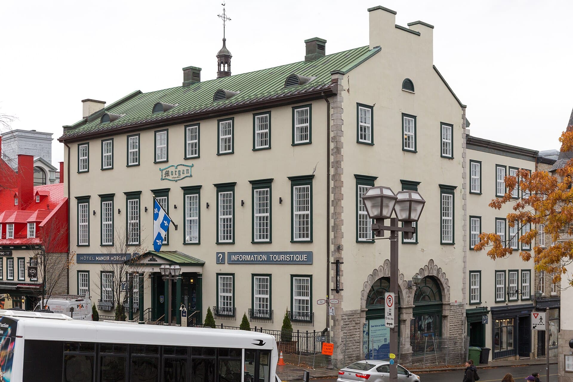 Hotel Manoir Morgan (via Wikimedia Commons, CC BY-SA 4.0)