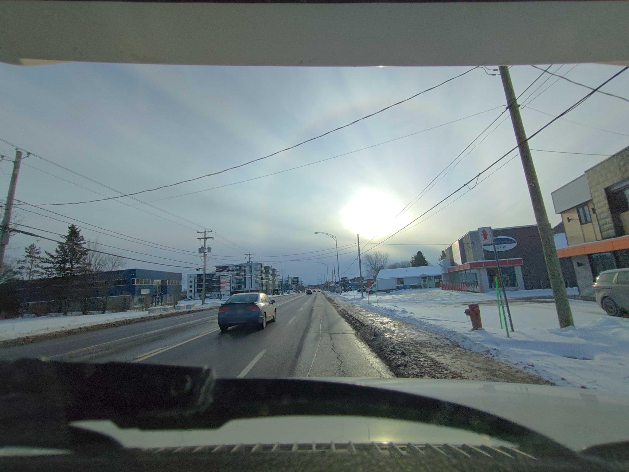 Street view near Auberge Moka-Creme, Lévis — © kibour (CC BY-SA · Mapillary)