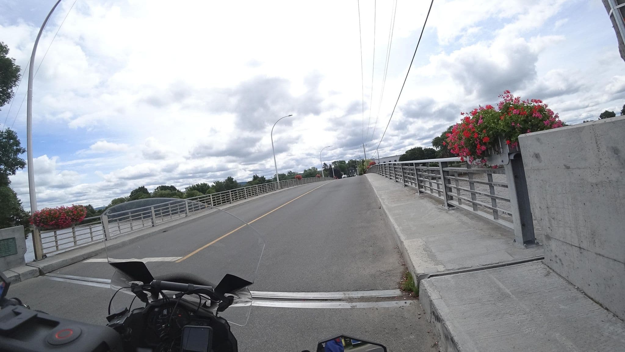 Street view near Office Municipal d'habitation de Montmagny, Montmagny — © michelcouturemotomcm (CC BY-SA · Mapillary)