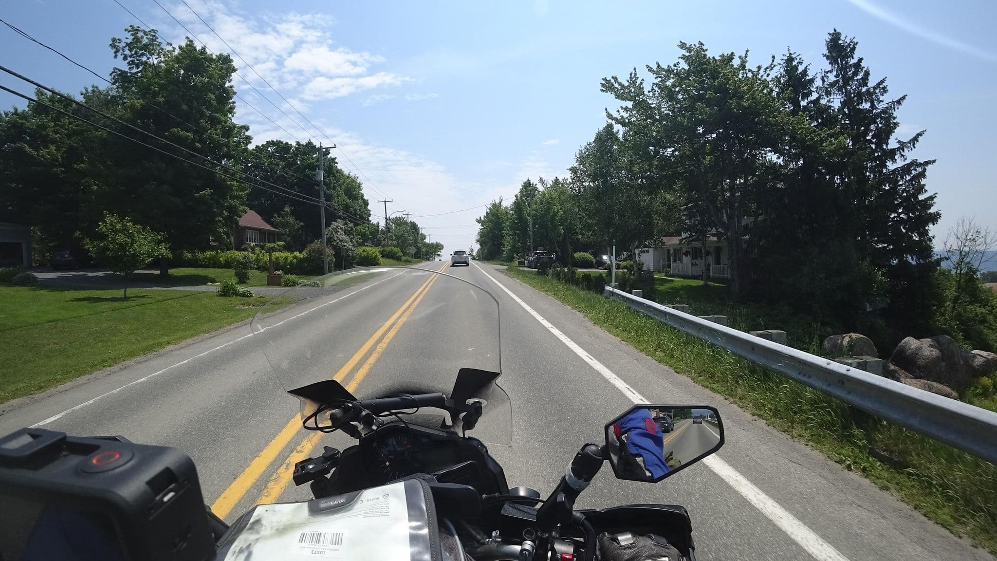 Street view near Motel Ile D’orléans, Boischatel — © michelcouturemotomcm (CC BY-SA · Mapillary)