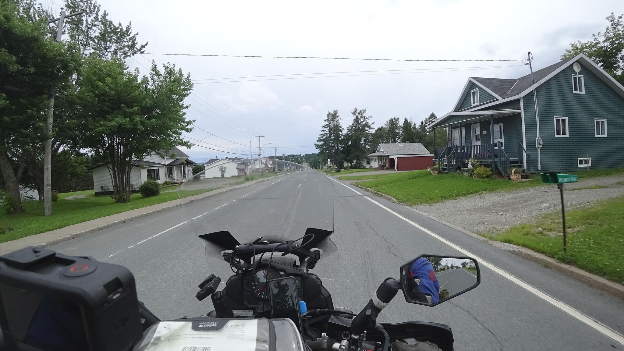 Street view near Centre de Vacances Camp Forestier, Sainte-Claire — © michelcouturemotomcm (CC BY-SA · Mapillary)
