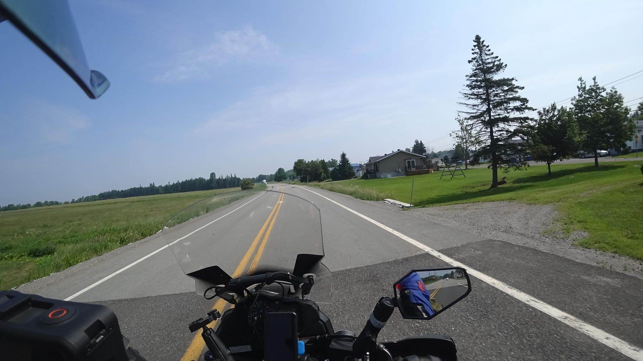 Street view near Manoir Vincelotte Enr, Montmagny — © michelcouturemotomcm (CC BY-SA · Mapillary)