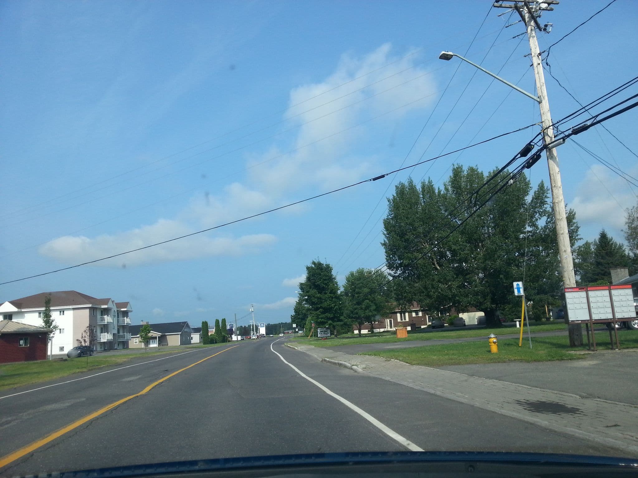 Street view near Rose Motel & Cabins, Edmundston — © thelogicalviolinist (CC BY-SA · Mapillary)