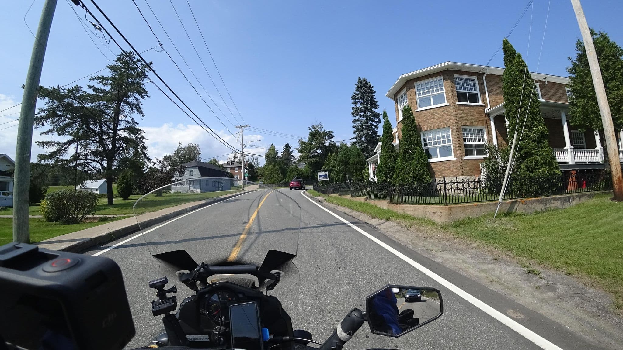 Street view near Le Rustique, La Malbaie — © michelcouturemotomcm (CC BY-SA · Mapillary)