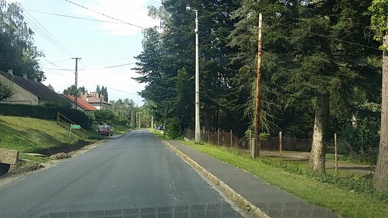 Street view near Erdei Szálló, Becsehely — © utvonalfelmeresek (CC BY-SA · Mapillary)