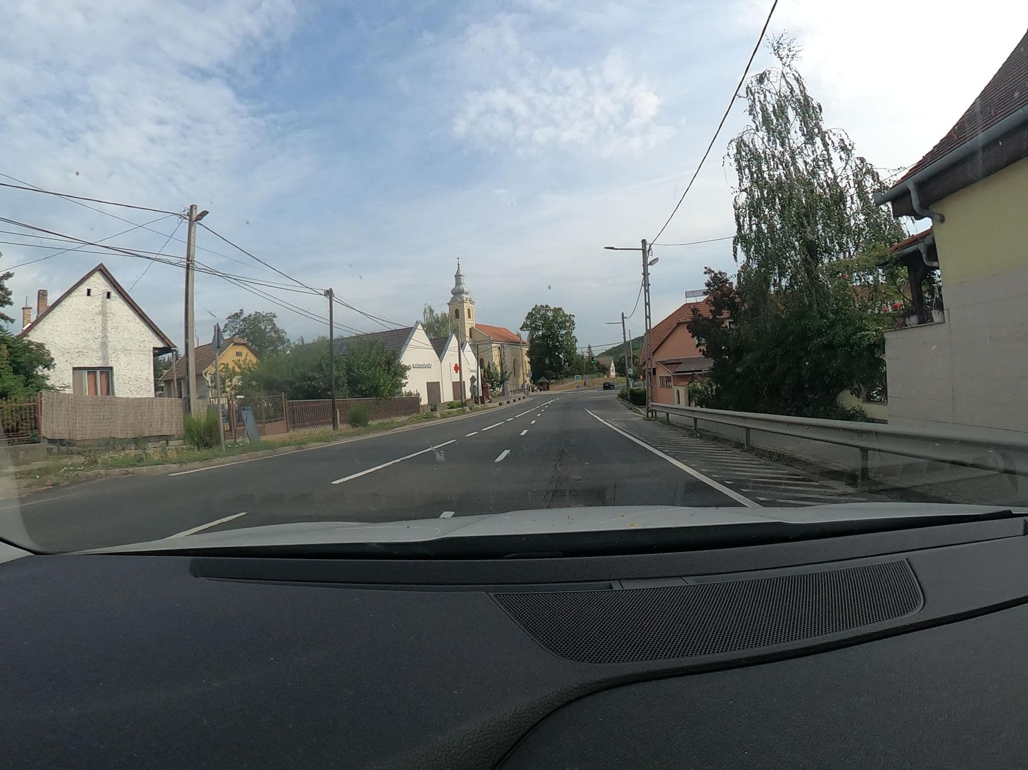 Street view near Szepi fogadó, Verőce — © vst (CC BY-SA · Mapillary)