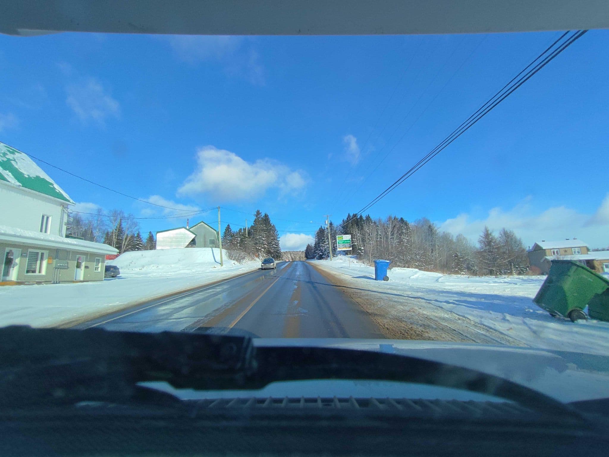 Street view near Summerland Jeux Gonflables, Edmundston — © kibour (CC BY-SA · Mapillary)