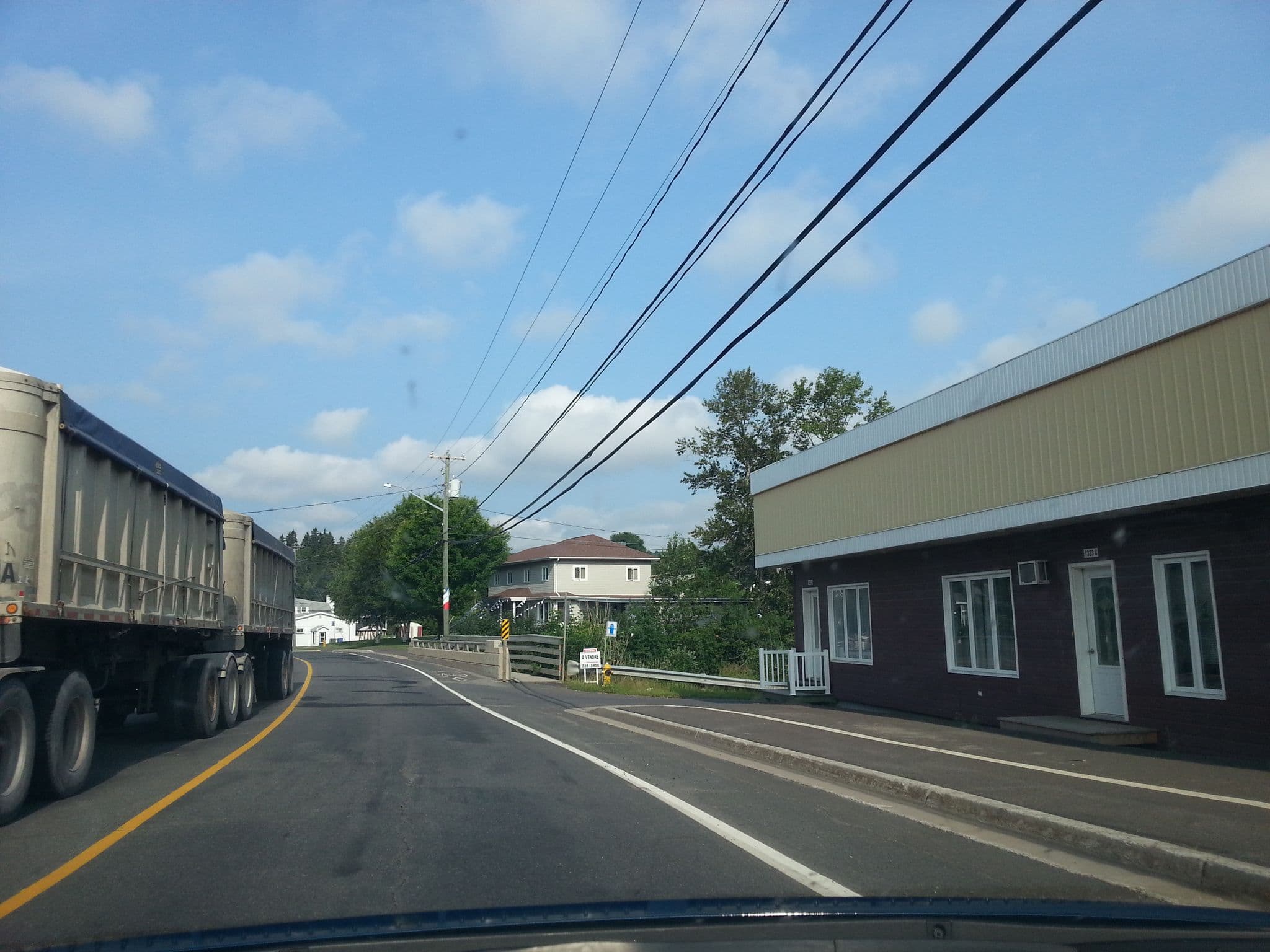 Street view near B & B Au Domaine, Edmundston — © thelogicalviolinist (CC BY-SA · Mapillary)
