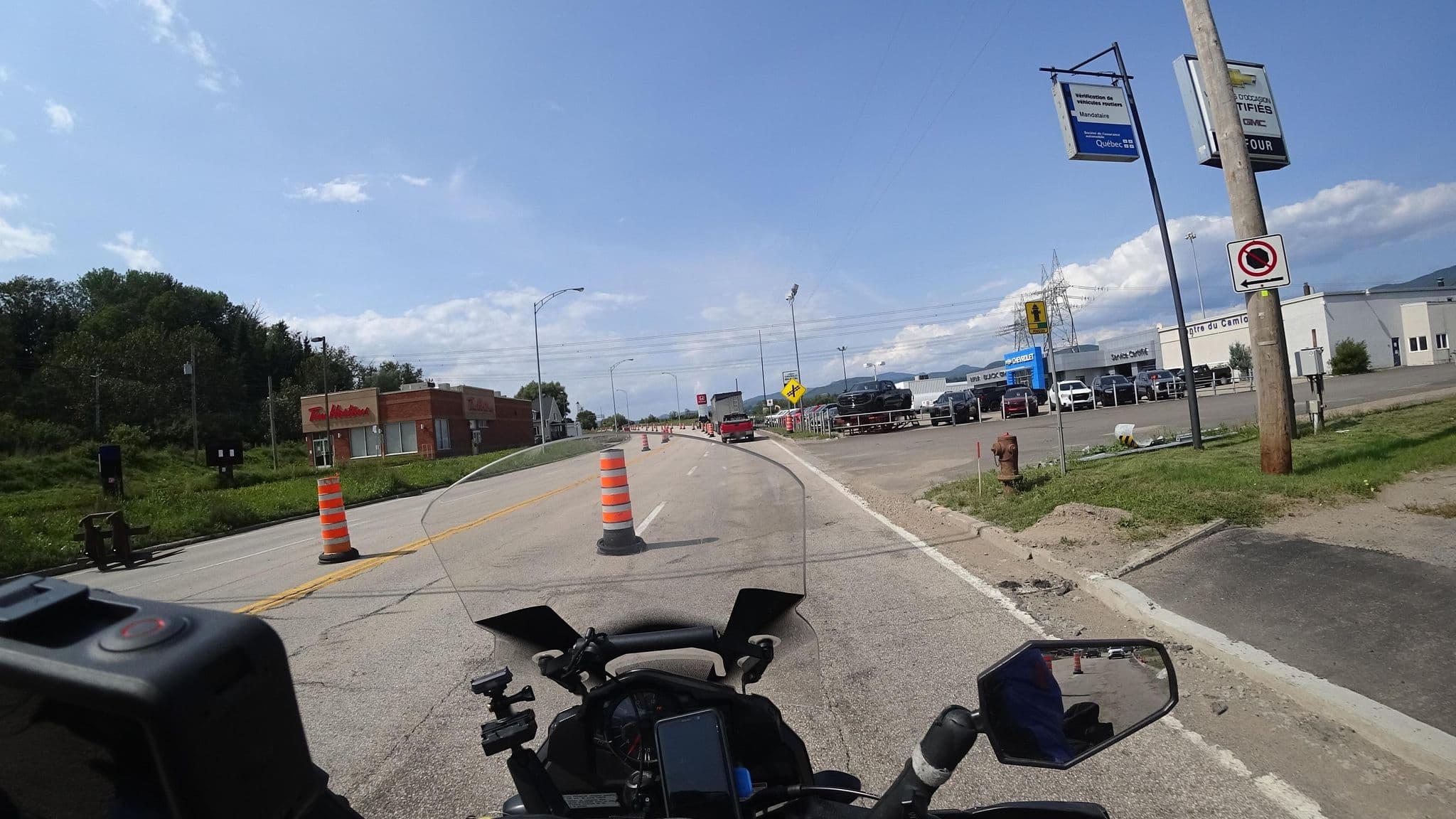 Street view near Motel Chez Pierre, La Malbaie — © michelcouturemotomcm (CC BY-SA · Mapillary)
