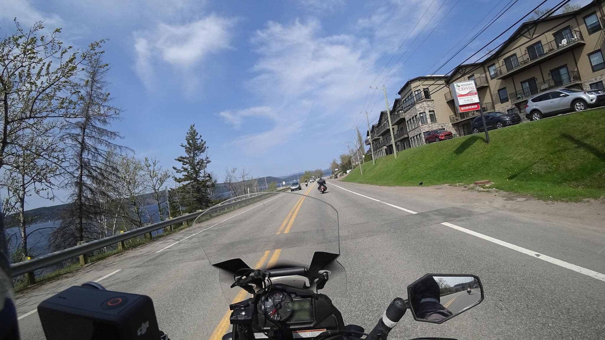 Street view near Auberge de la Grande Baie, Saguenay — © michelcouturemotomcm (CC BY-SA · Mapillary)