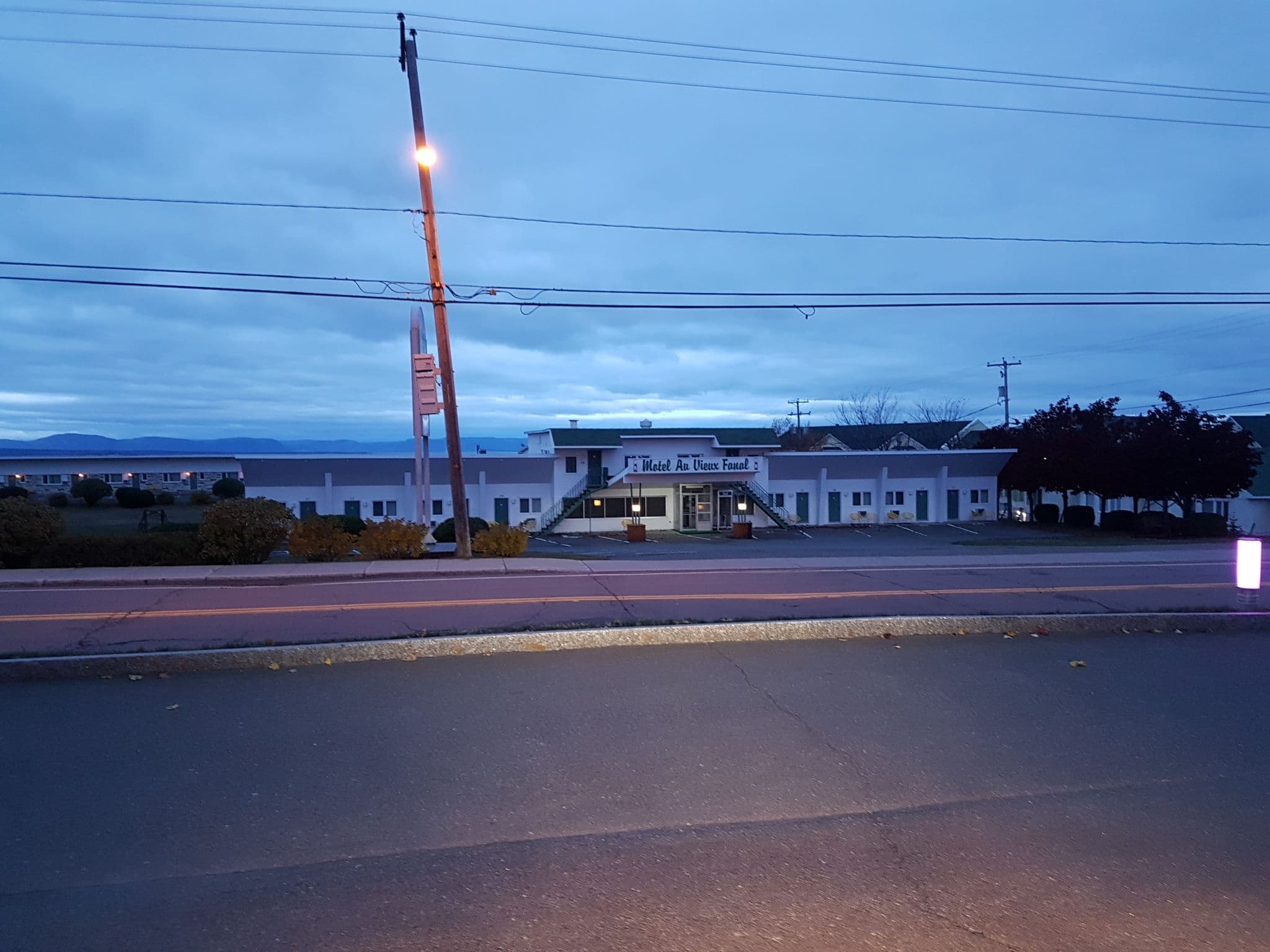 Street view near Best Western Plus Hotel Levesque, Rivière-du-Loup — © rps333 (CC BY-SA · Mapillary)