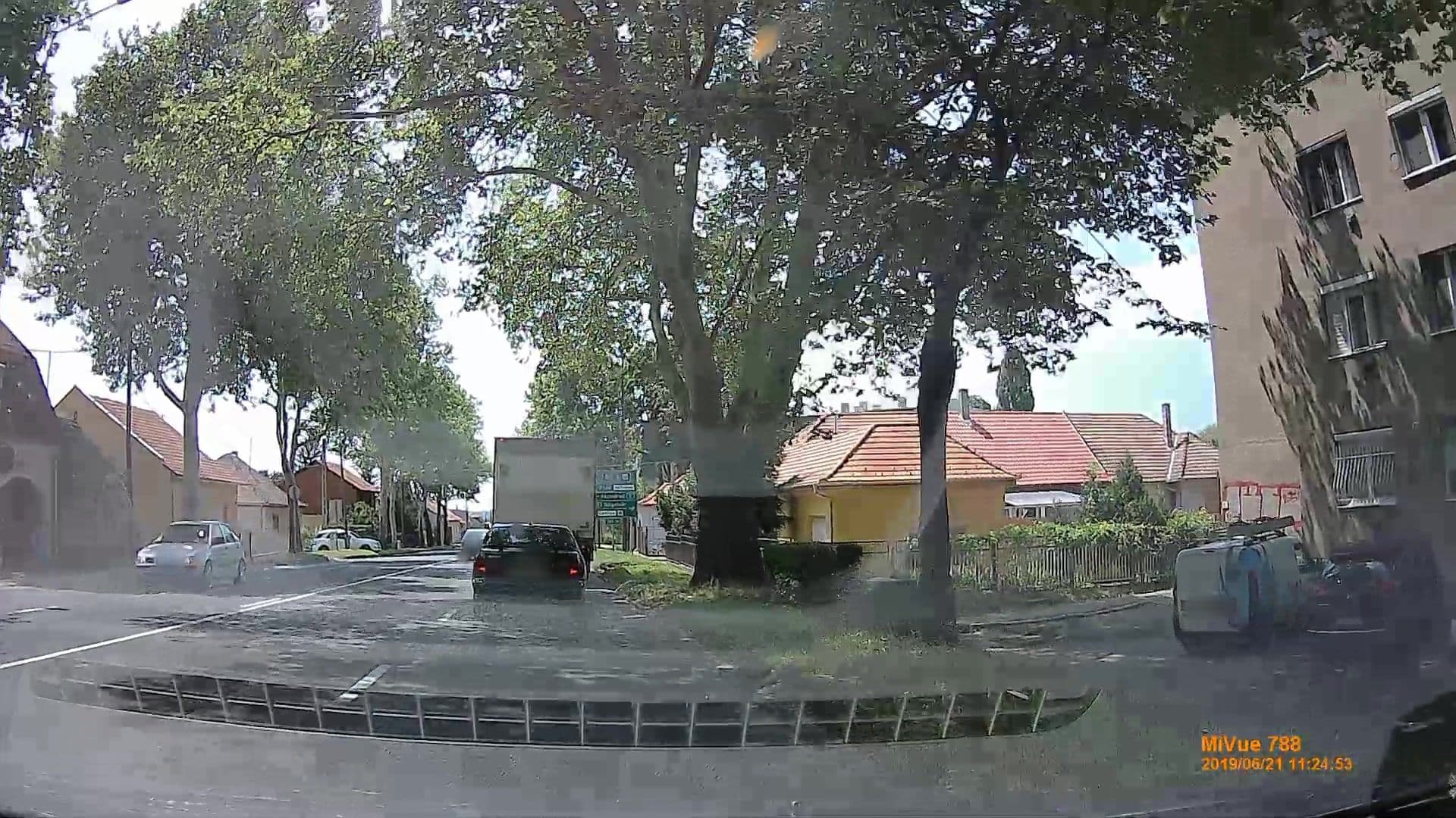 Street view near Delanta panzió, Pécs — © geox123 (CC BY-SA · Mapillary)