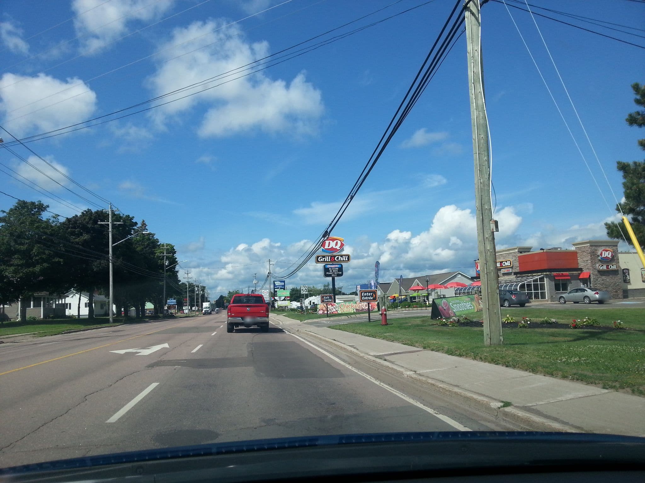 Street view near Four Seas Motel, Shediac — © thelogicalviolinist (CC BY-SA · Mapillary)