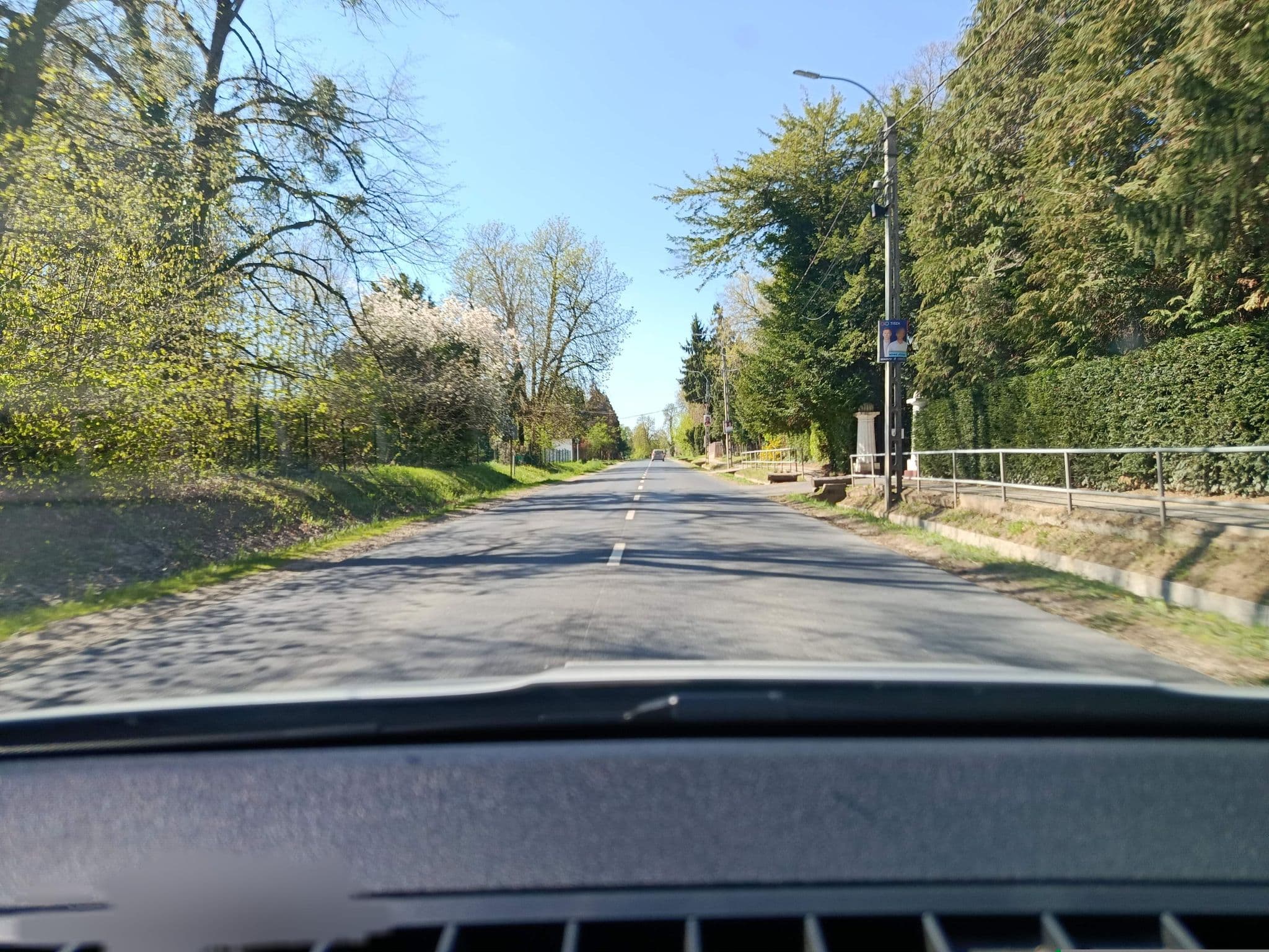 Street view near Bence vendégház, Kaposmérő — © Mayflower669 (CC BY-SA · Mapillary)