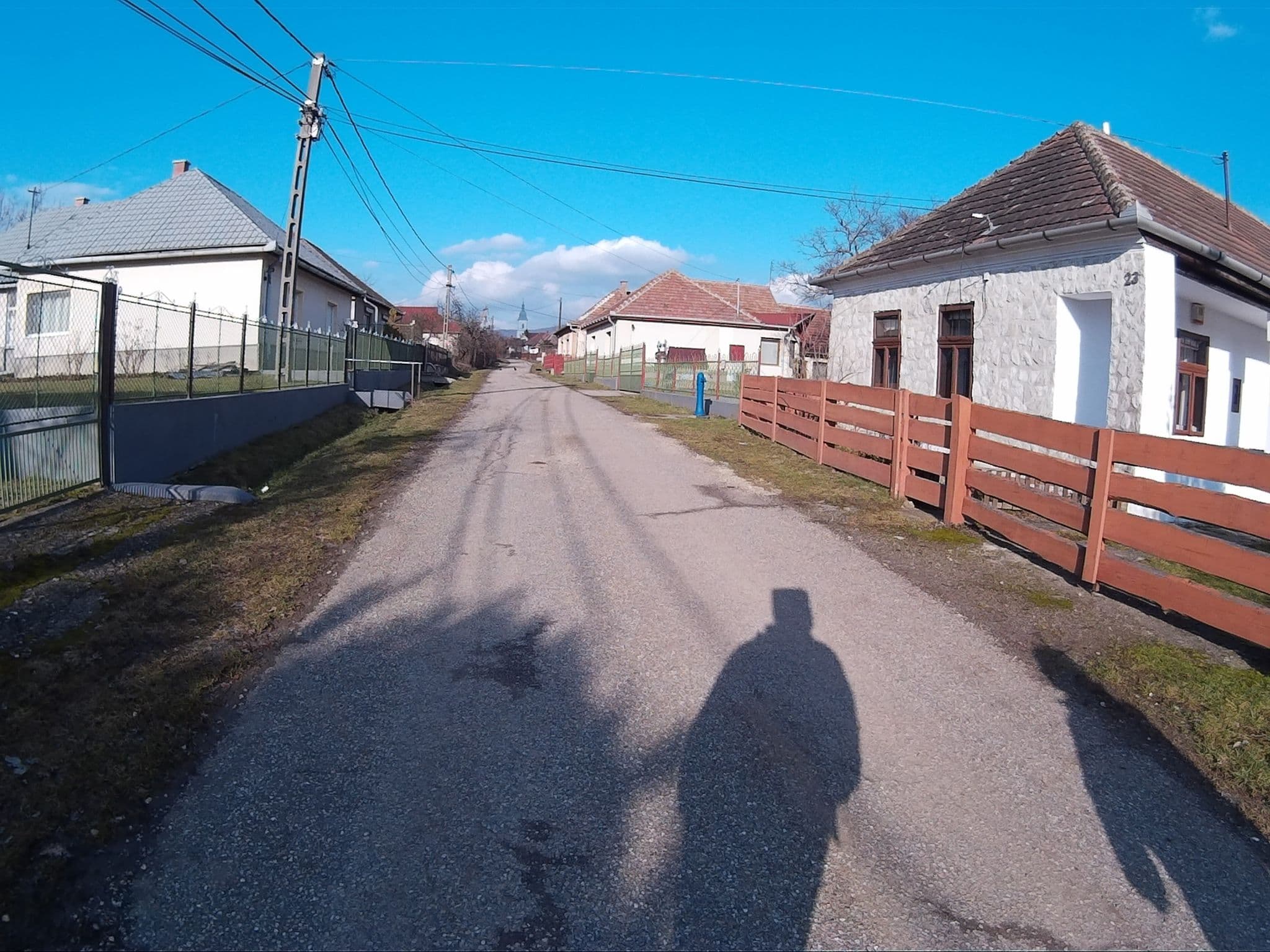 Street view near Mogyoróskai turistaház, Gönc — © heyjoe (CC BY-SA · Mapillary)