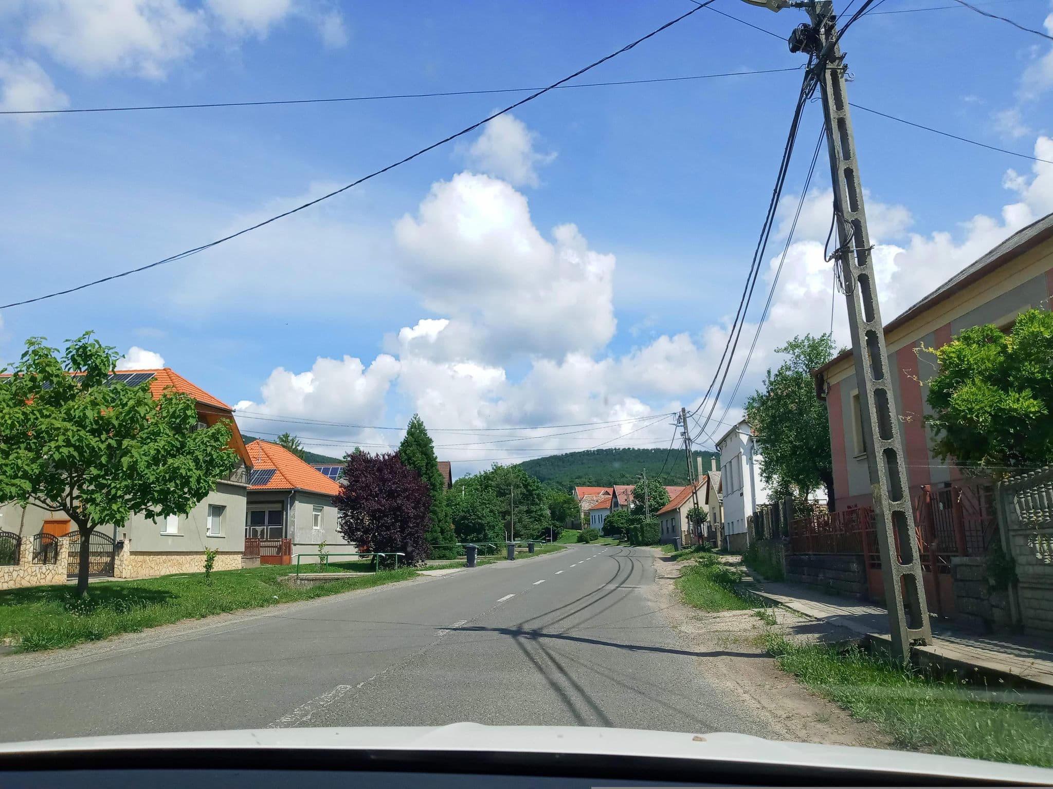 Street view near Zengő vendégház, Hosszúhetény — © magyarsi (CC BY-SA · Mapillary)