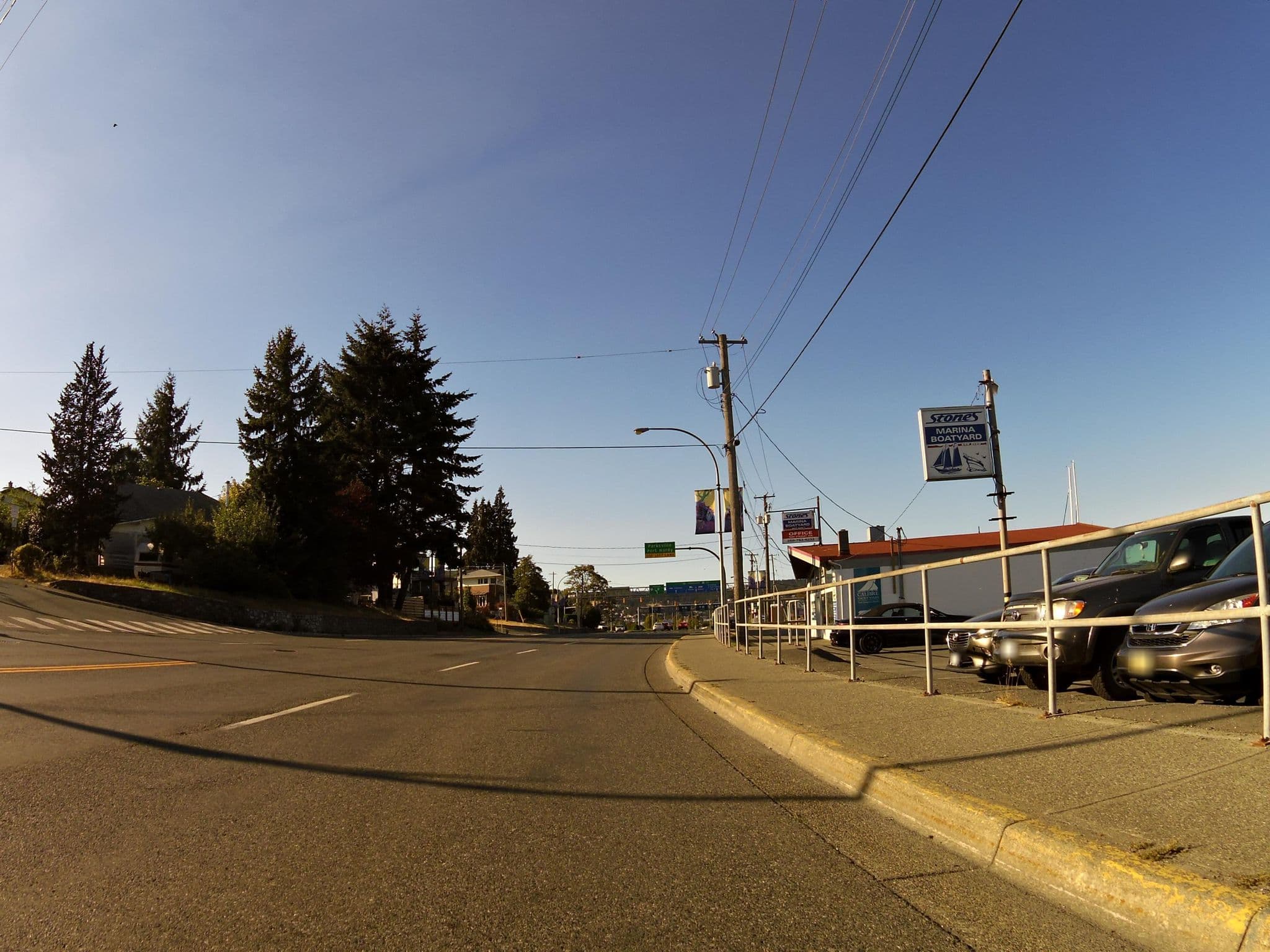 Street view near Fishoncharters, Nanaimo — © andrewsnow (CC BY-SA · Mapillary)