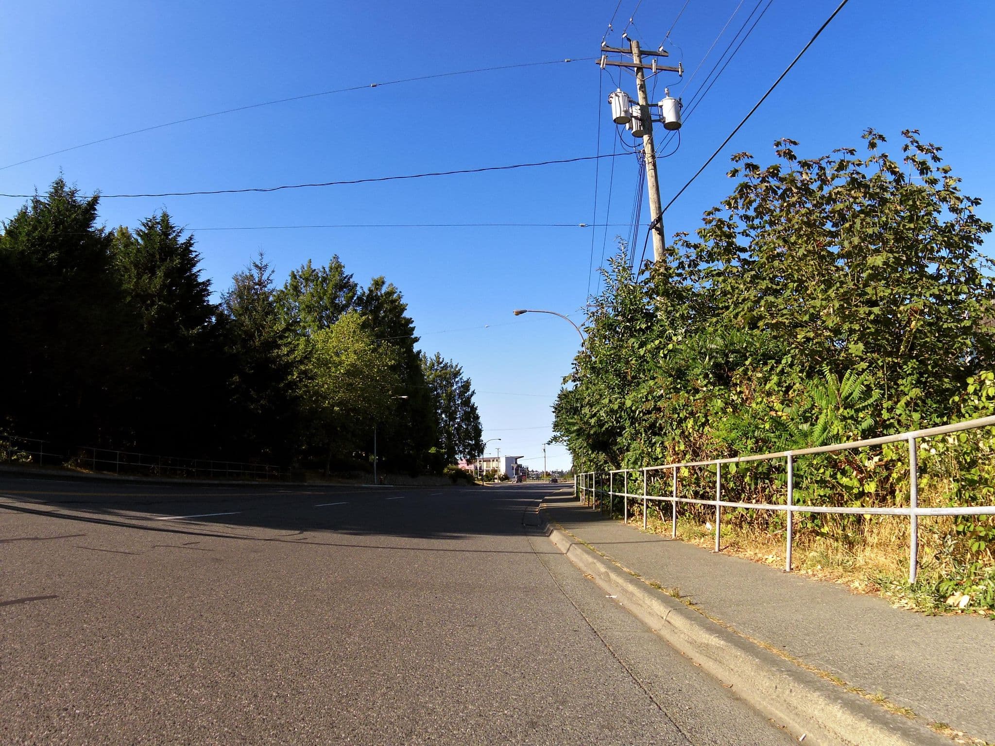 Street view near Waterfront Suites & Marina, Nanaimo — © andrewsnow (CC BY-SA · Mapillary)