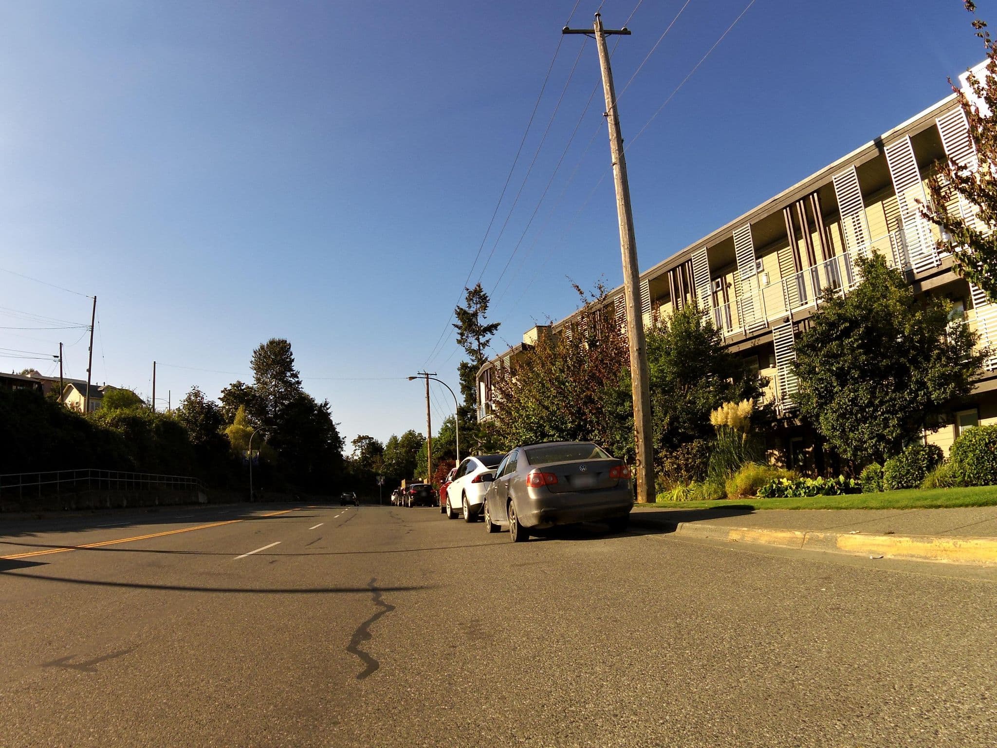 Street view near The Marinaside Resort, Nanaimo — © andrewsnow (CC BY-SA · Mapillary)