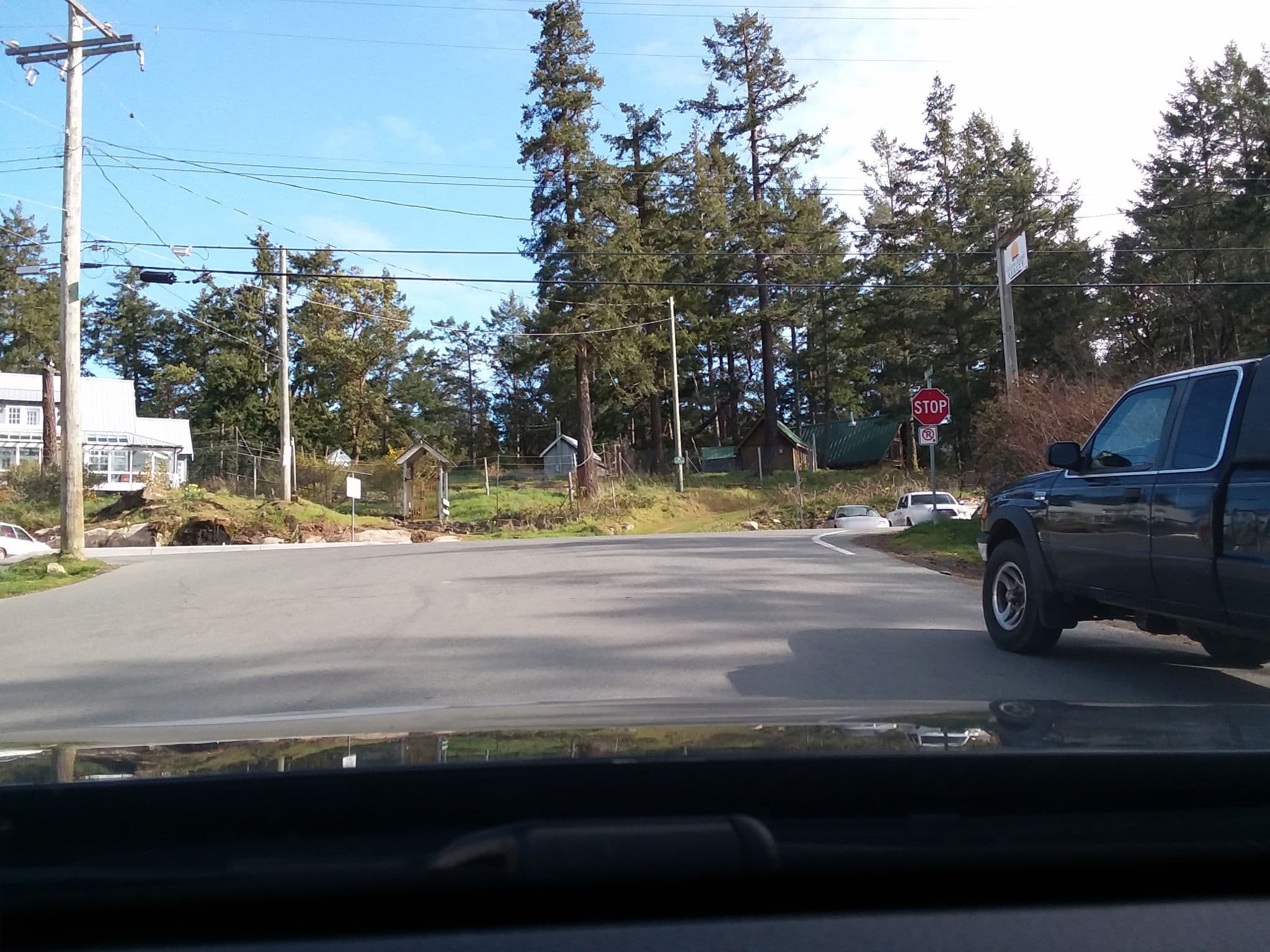 Street view near Galiano Travel Info Centre, Ganges — © shovie80 (CC BY-SA · Mapillary)
