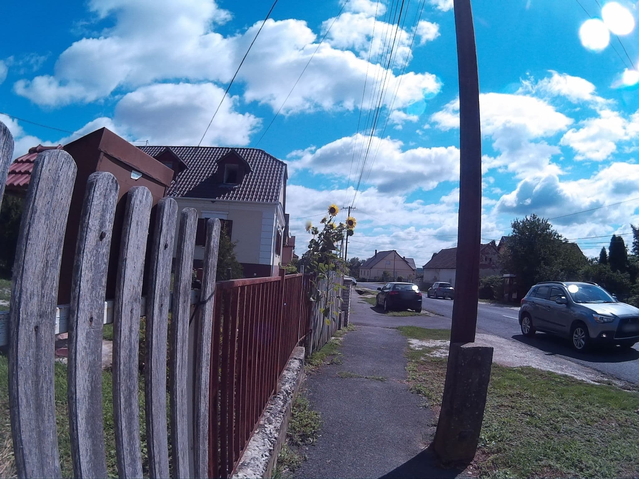 Street view near Gólyafészek vendégház, Zalalövő — © heyjoe (CC BY-SA · Mapillary)