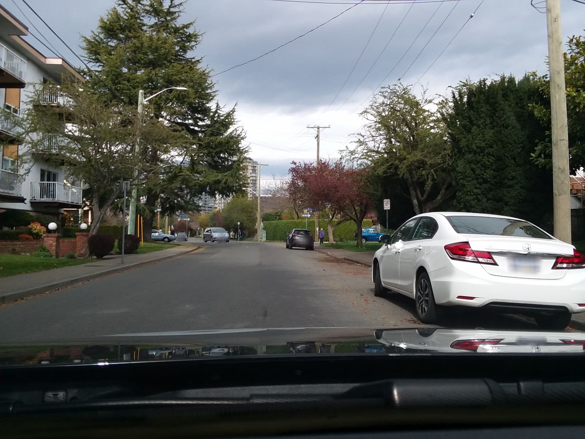 Street view near Ocean Island Suites, James Bay — © shovie80 (CC BY-SA · Mapillary)