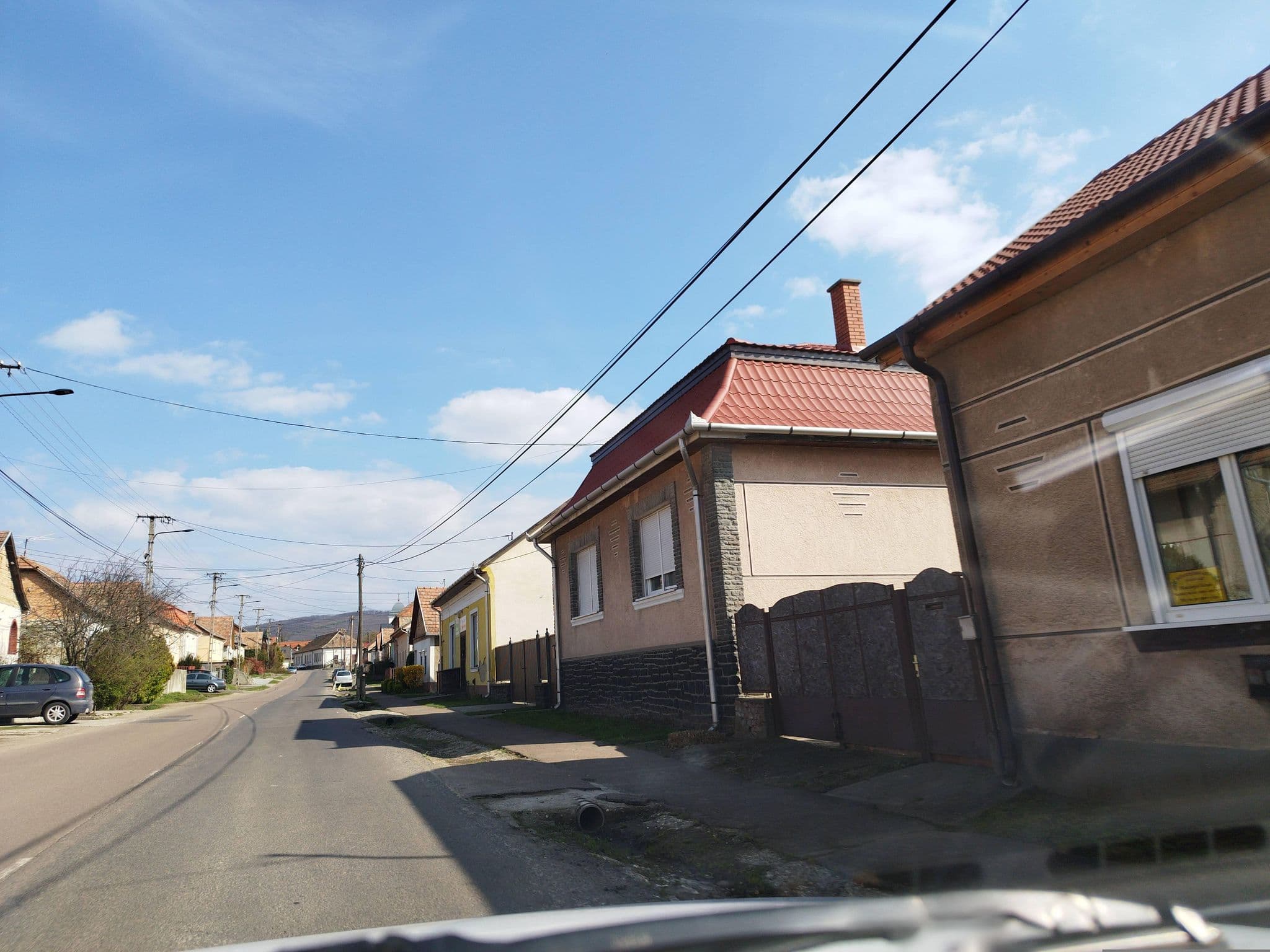 Street view near Kövicses-parti vendégház, Tar — © grozsa11 (CC BY-SA · Mapillary)
