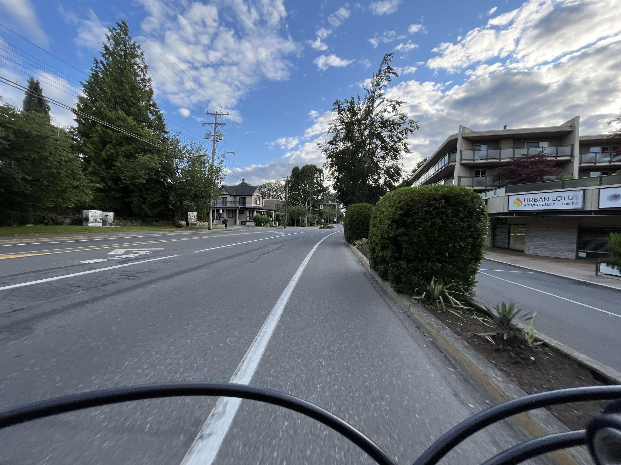 Street view near Amethyst Inn, Rockland — © sssmc (CC BY-SA · Mapillary)