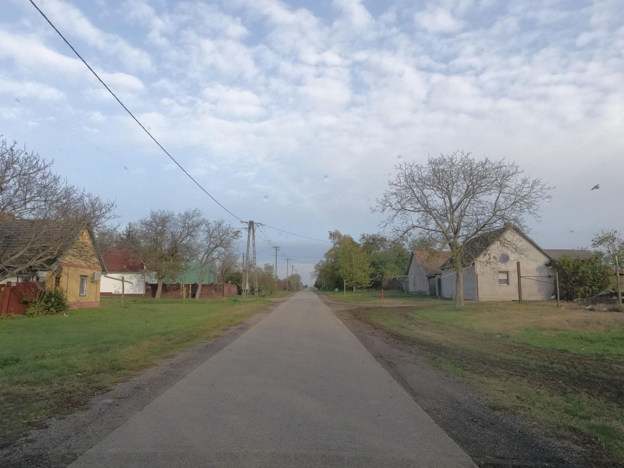 Street view near Vendégház, Dunaföldvár — © tracker (CC BY-SA · Mapillary)
