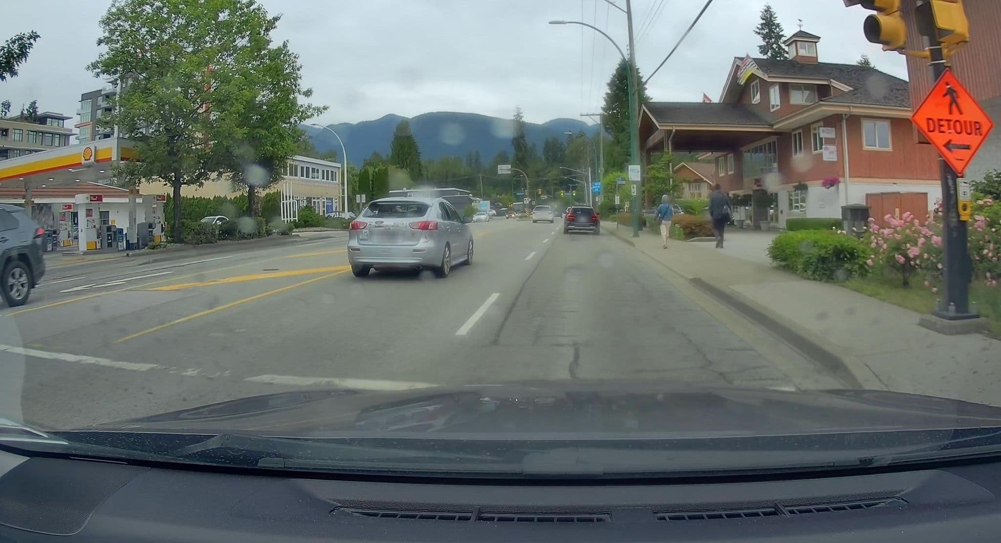 Street view near Comfort Inn & Suites, Lions Gate — © saiarcot895 (CC BY-SA · Mapillary)