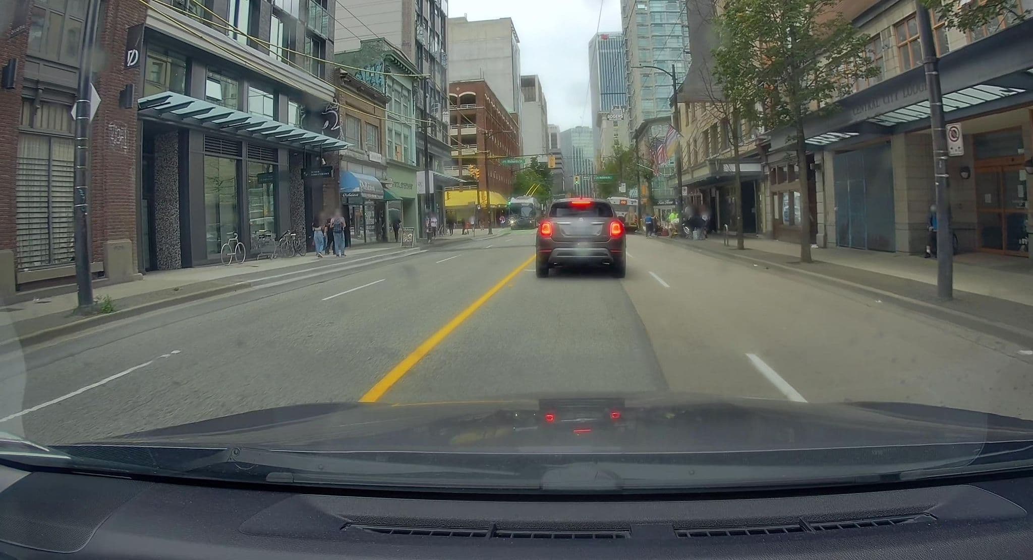 Street view near Hutchison Block, Gastown — © saiarcot895 (CC BY-SA · Mapillary)